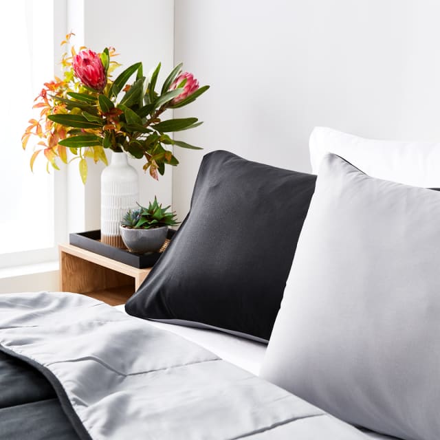 Reversible Comforter Set Queen Bed, Black Kmart