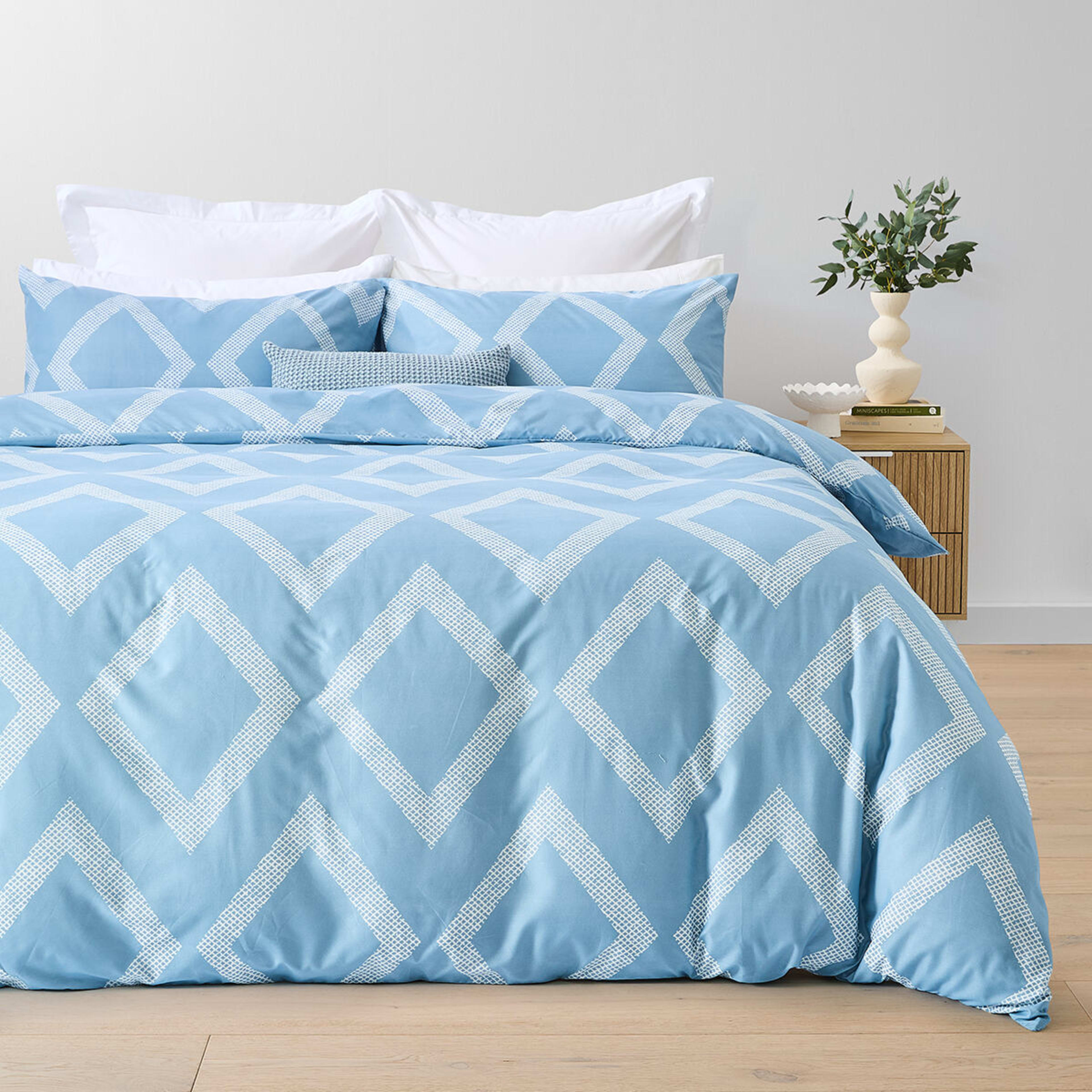 1 Jude Quilt Cover Set - Double Bed, Blue