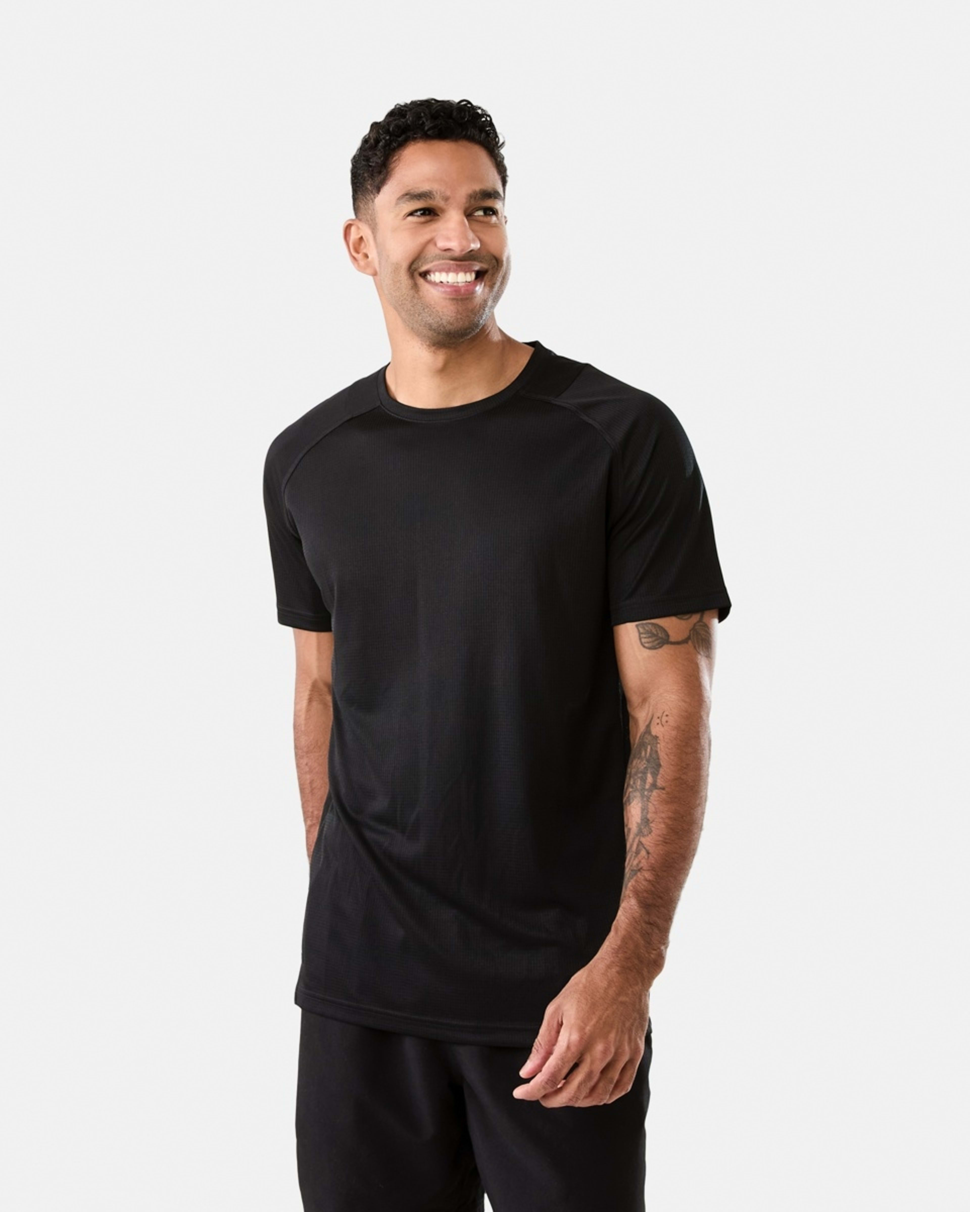 1 Active Mens Performance T-shirt BLACK