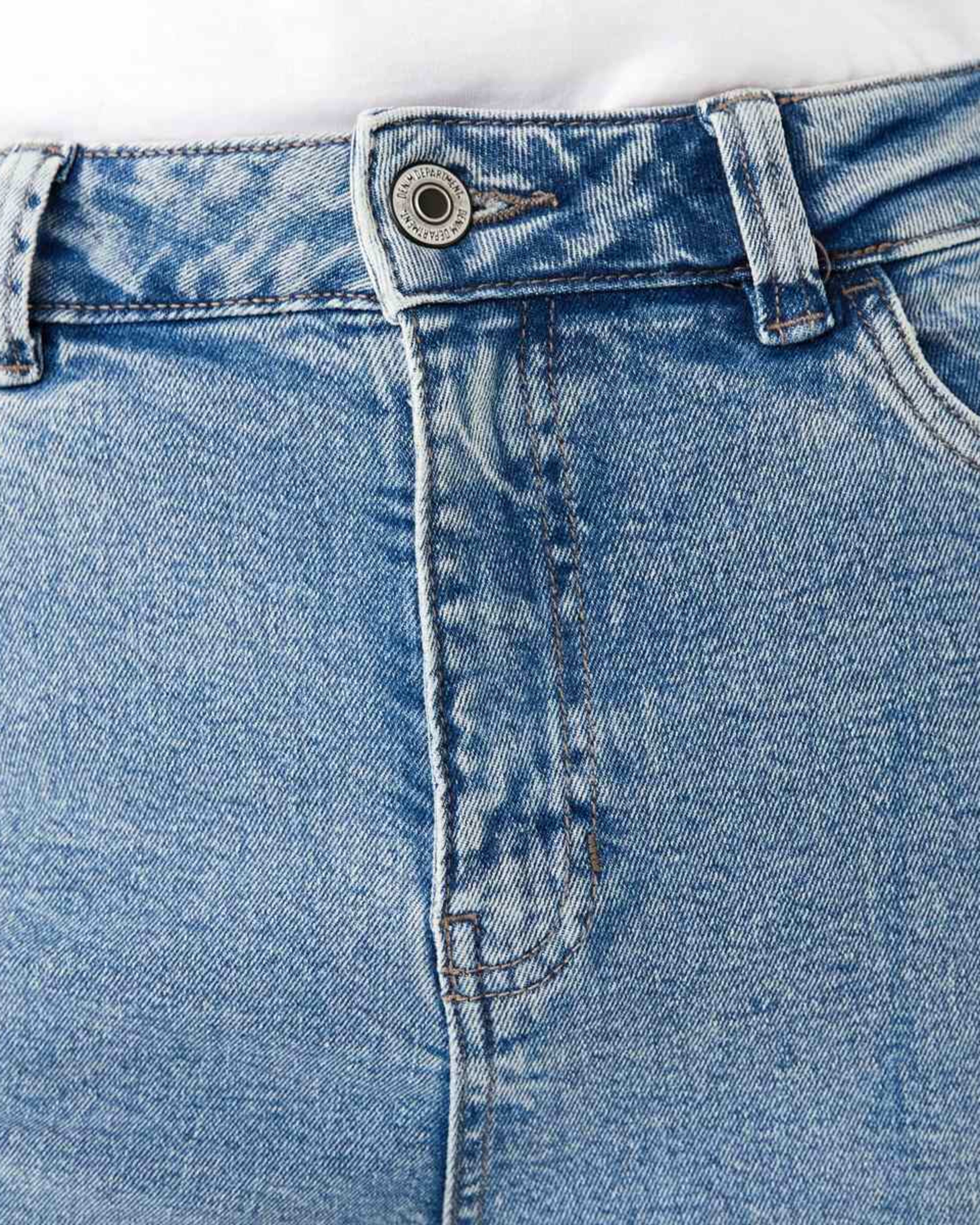 4 High Rise Straight Jeans MID WASH, 4 of 8