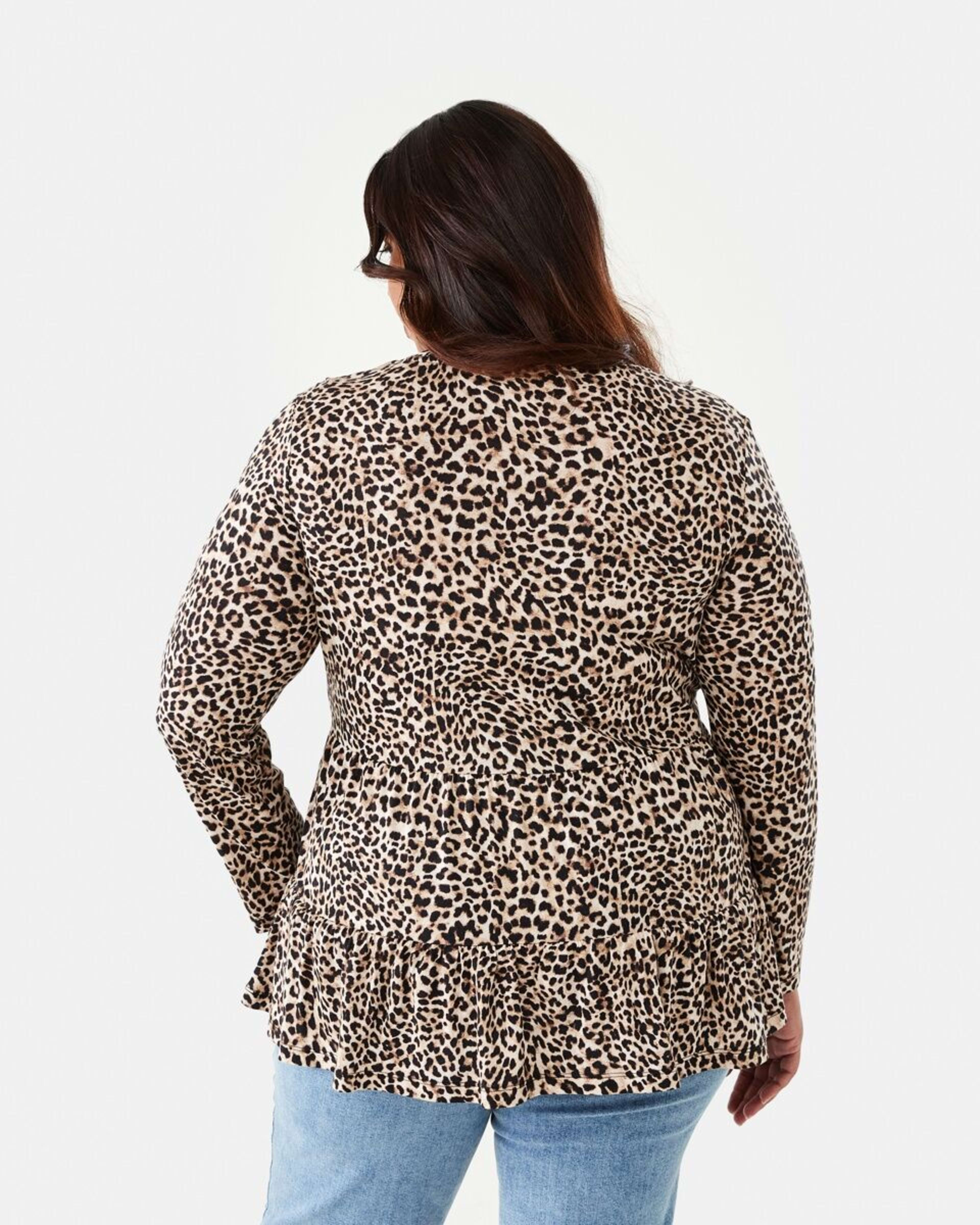 3 Curve Long Sleeve Smock Top Brwn Leo, 3 of 6