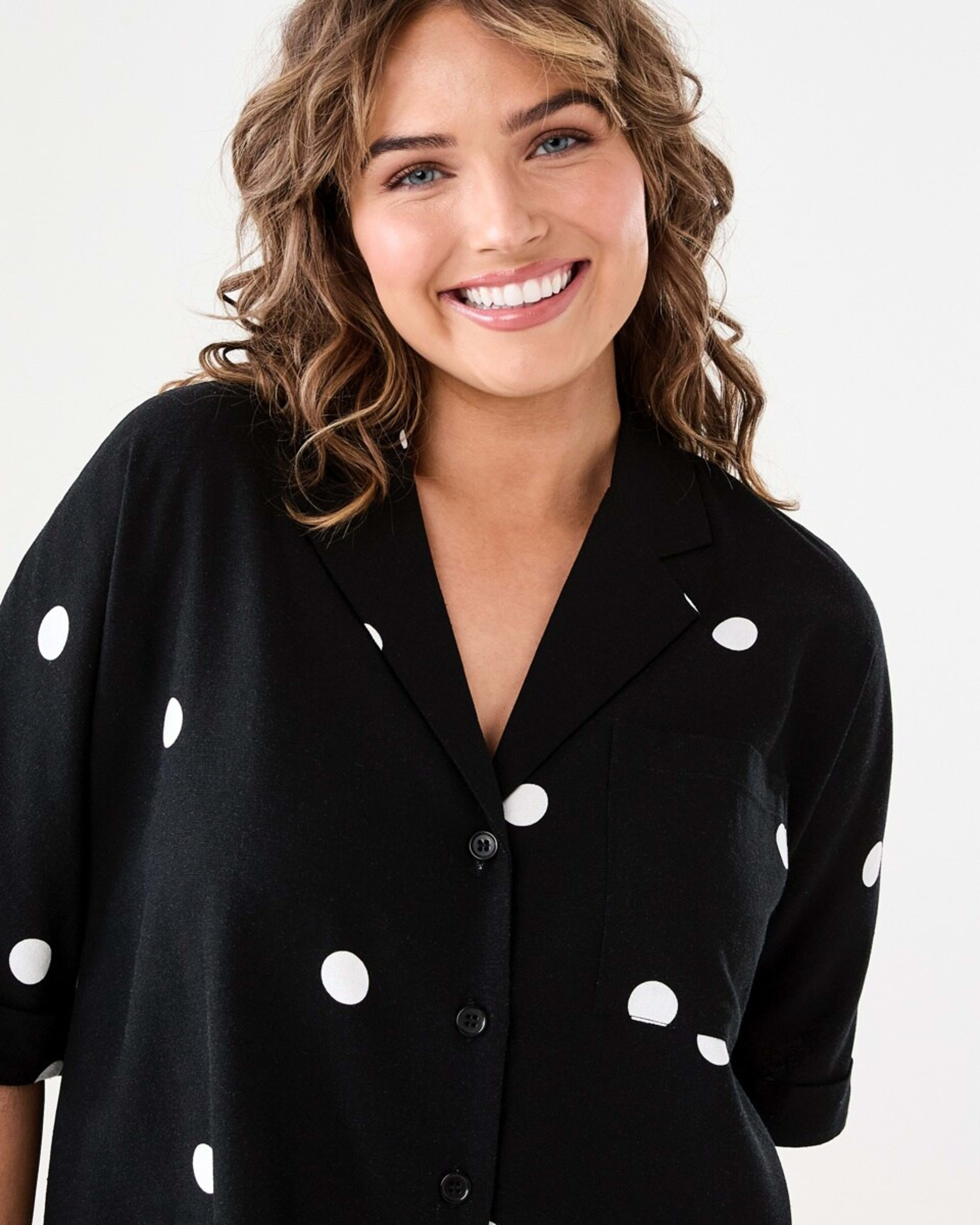 4 Short Dolman Sleeve Shirt POLKA DOT BLACK, 4 of 8