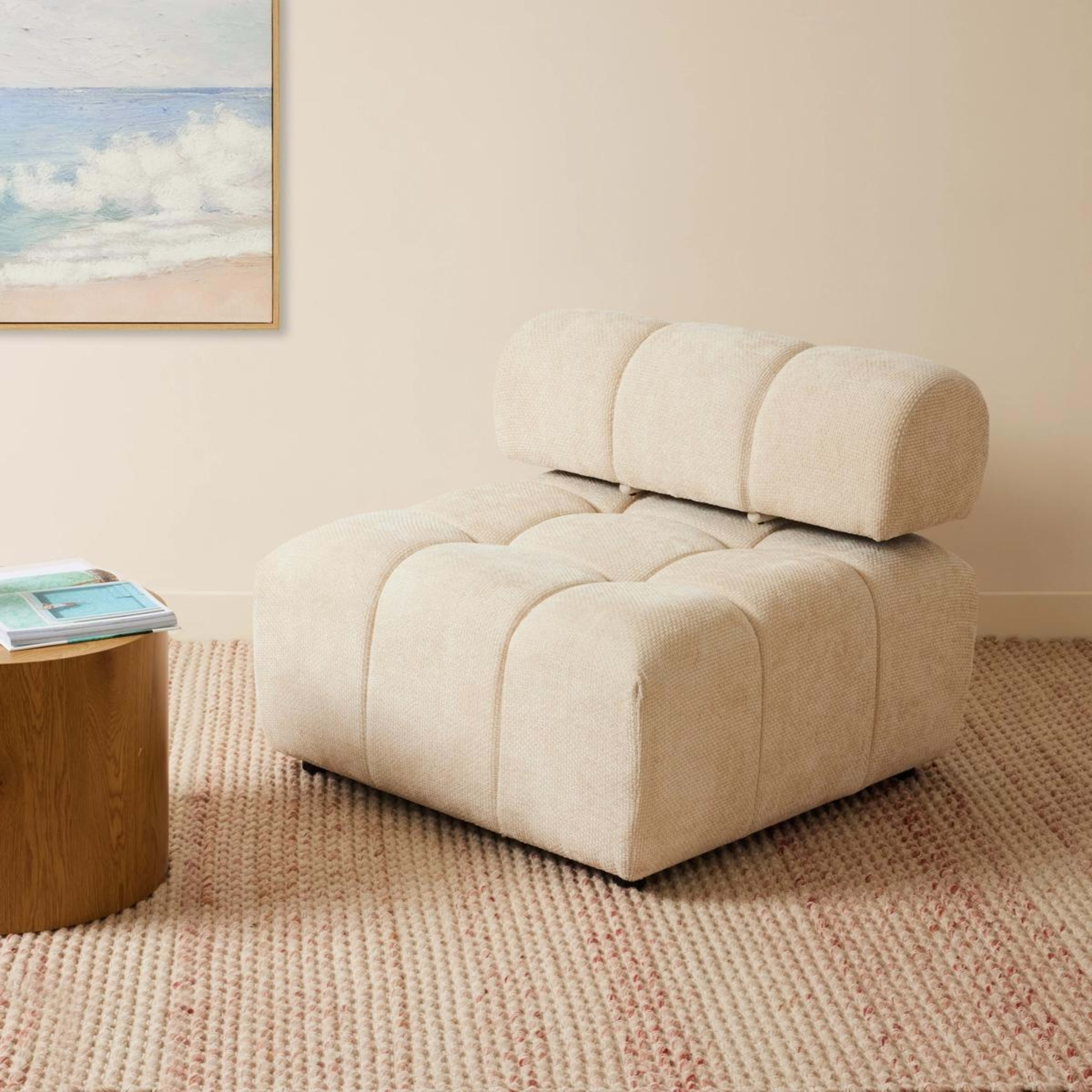 1 Mali Lounge Chair, 1 of 7