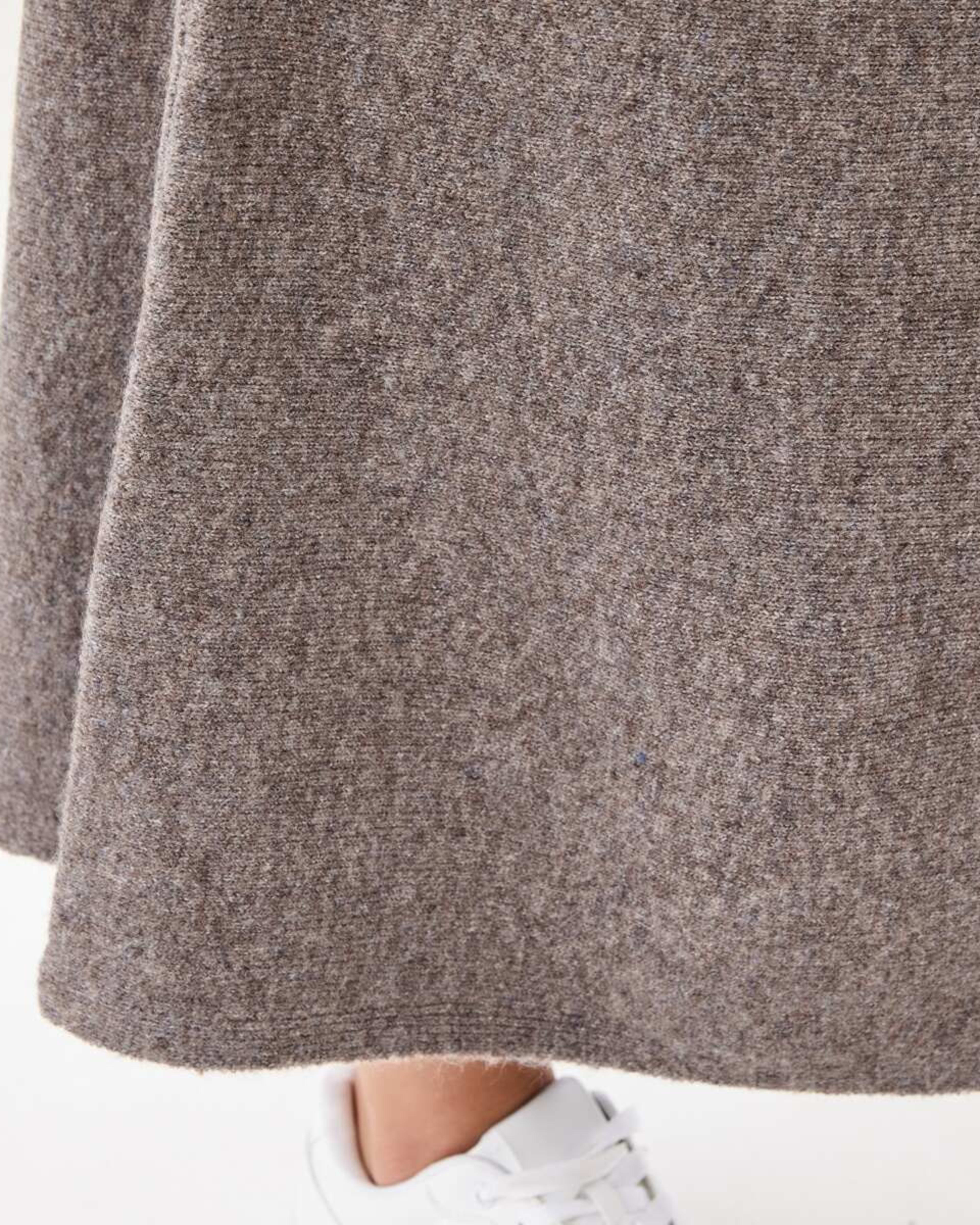 5 True Knit A-Line Maxi Skirt Taupe Mrl, 5 of 5