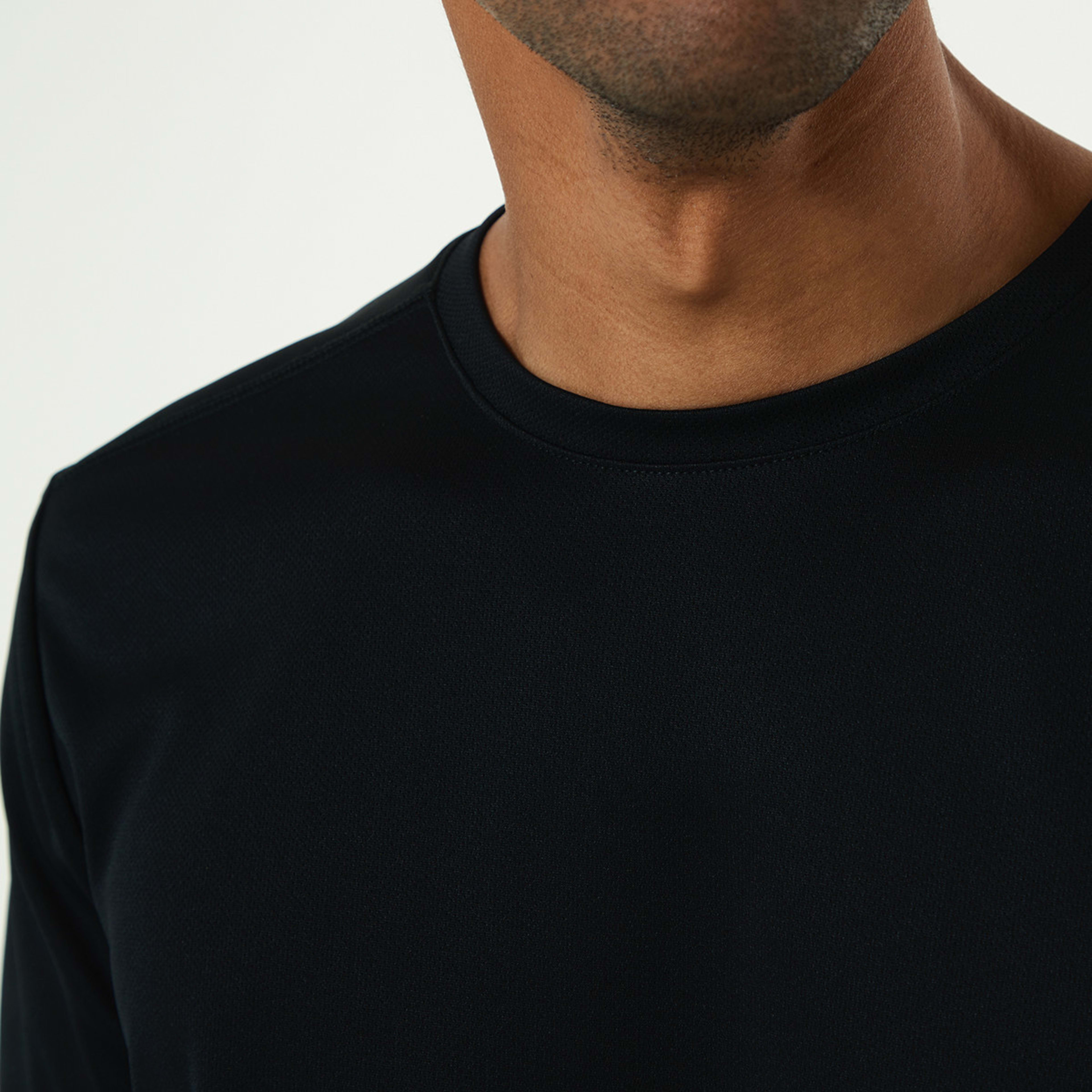 5 Active Mesh T-shirt Black, 5 of 6