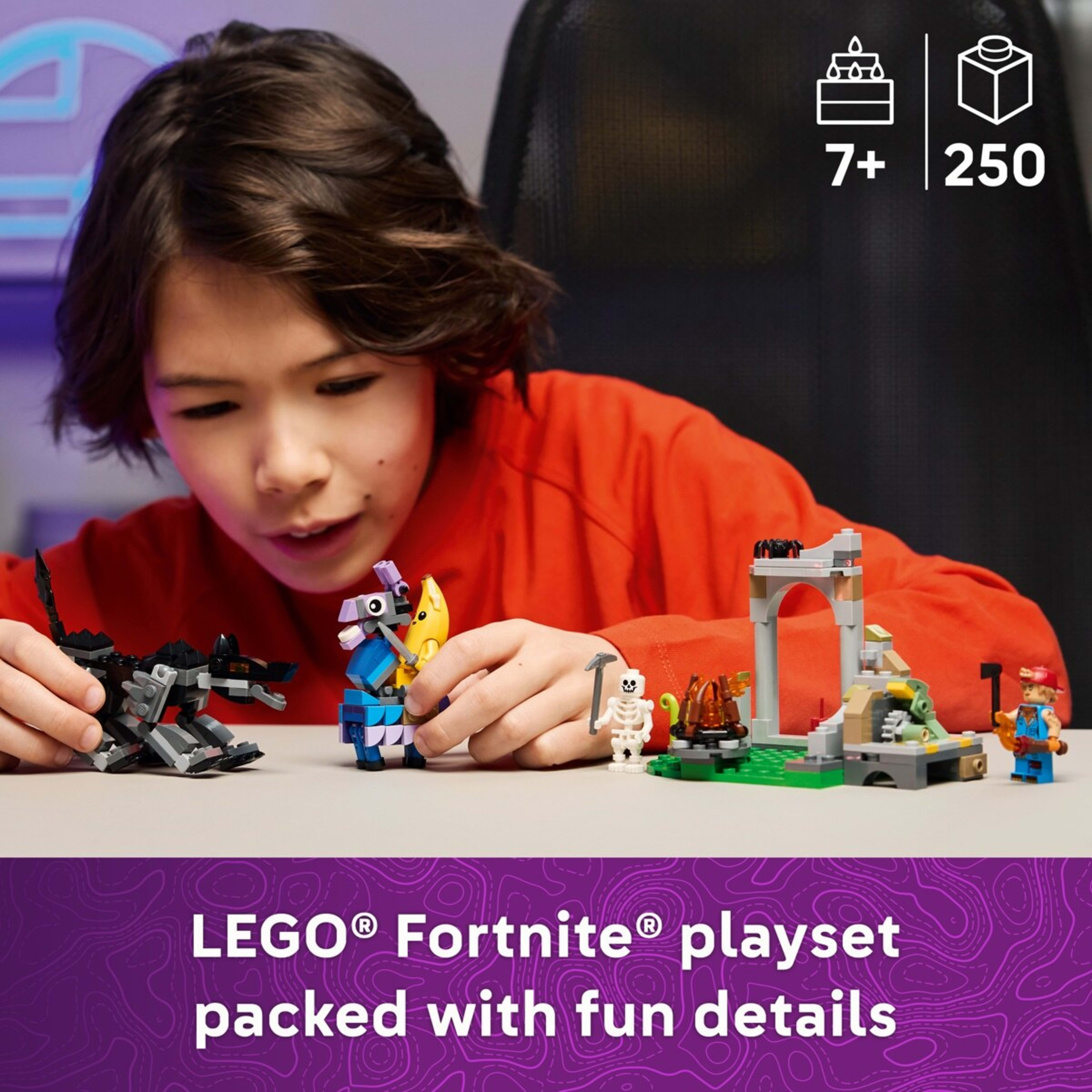5 LEGO Fortnite Peely & Sparkplug’s Camp 77075, 5 of 11