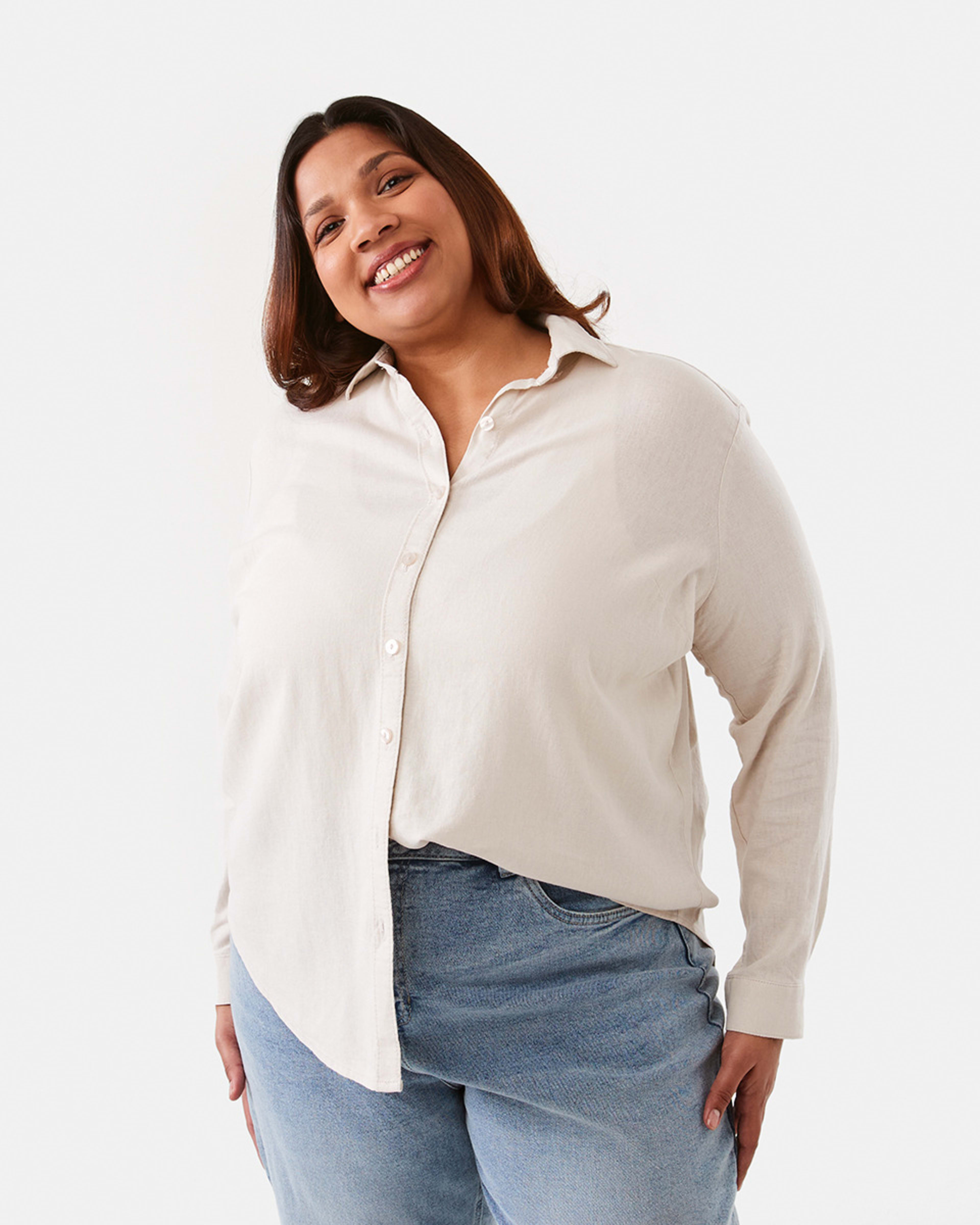 2 Curve Long Sleeve Linen Blend Shirt Nat Beige, 2 of 8