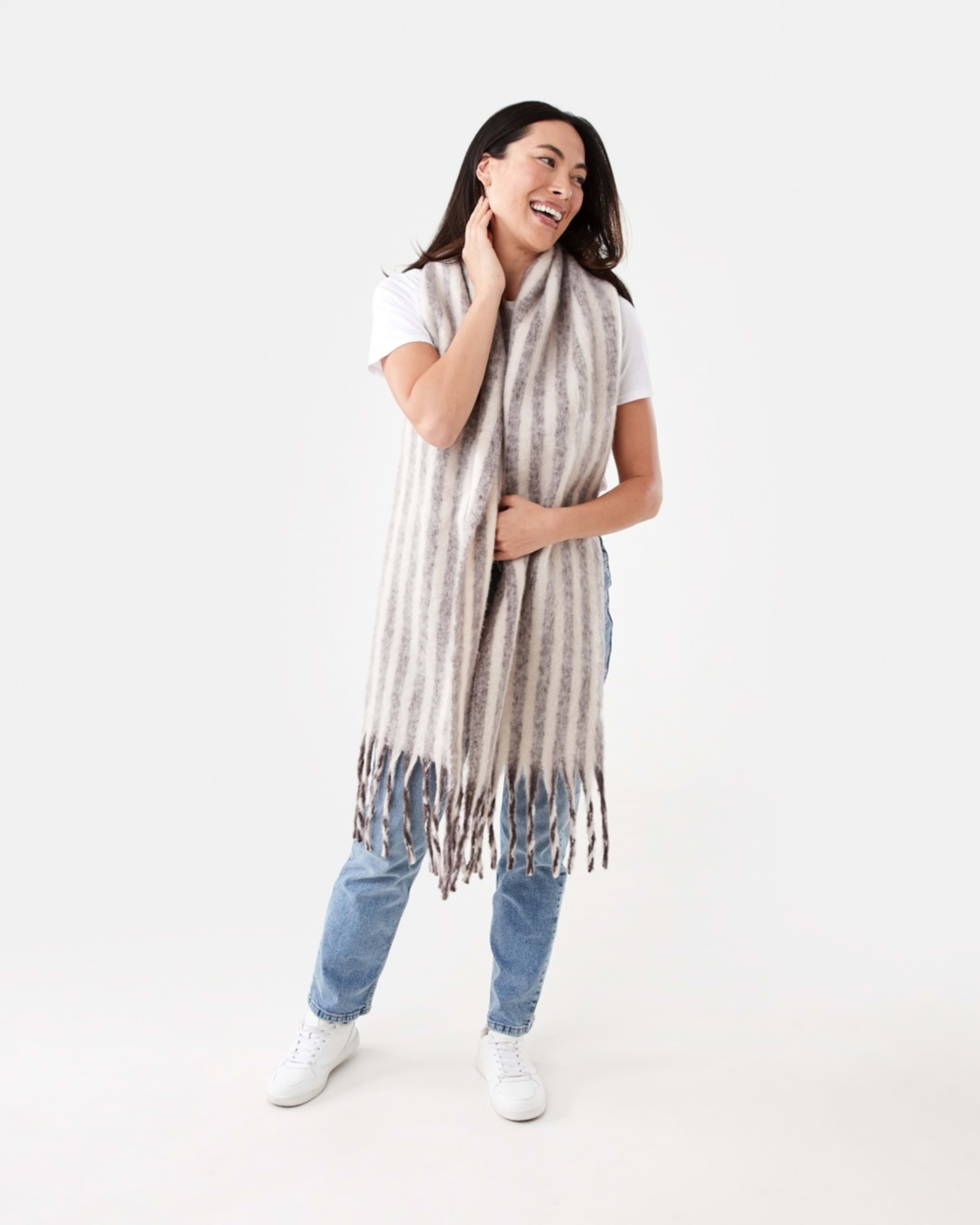 3 Stripe Fluffy Scarf Choc Strp, 3 of 3