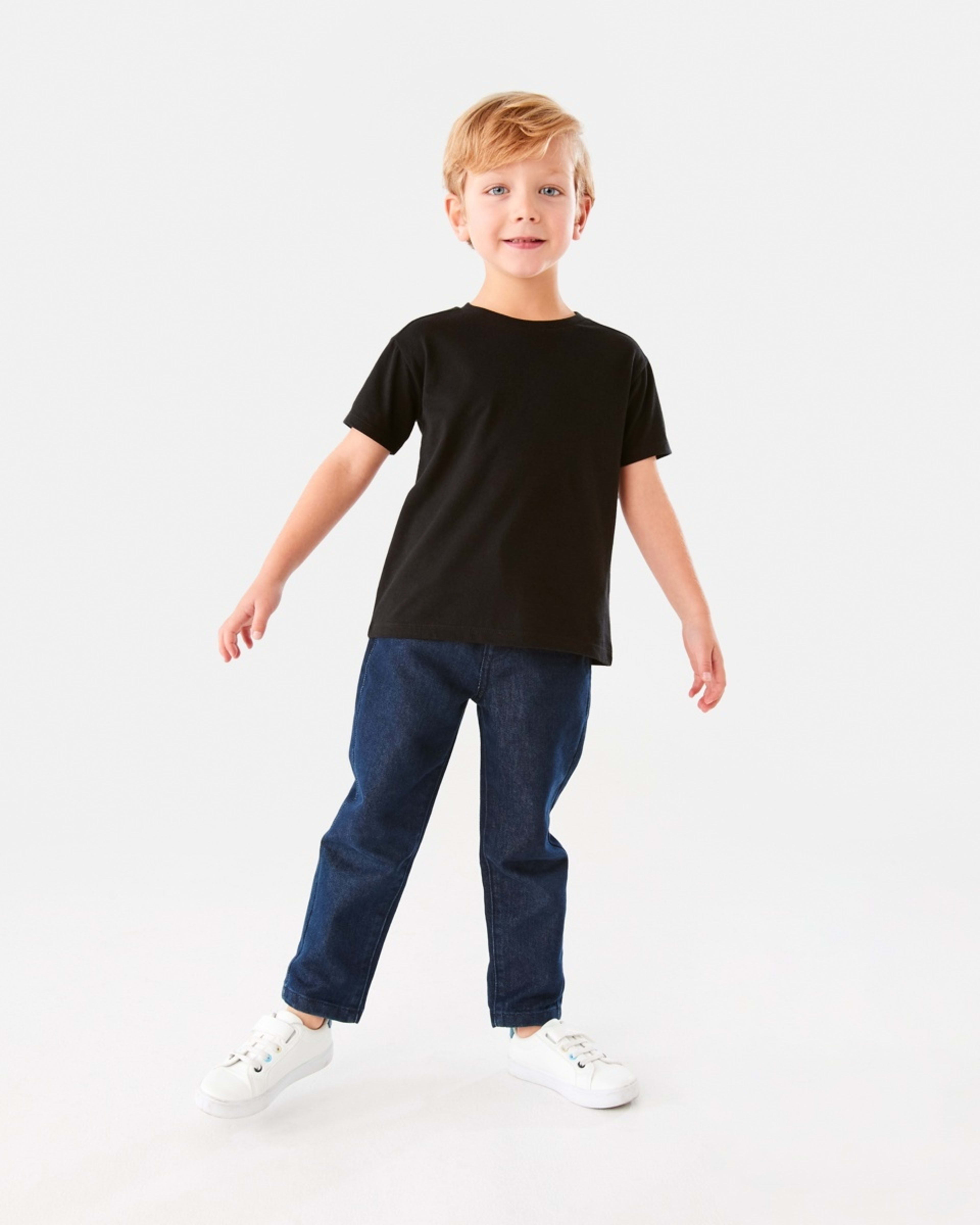 5 Plain T-shirt Black, 5 of 8