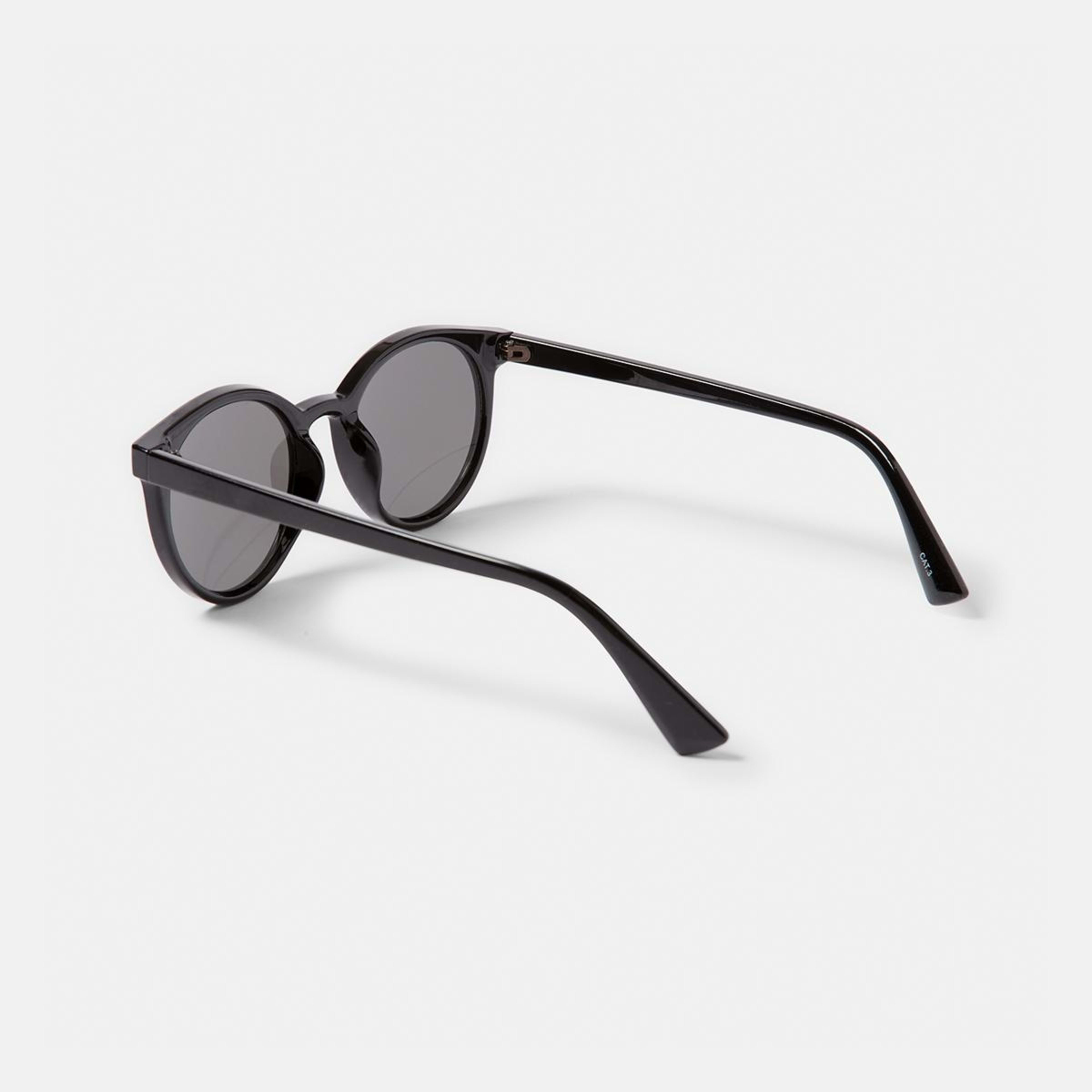 3 Basic Round Sunglasses Black, 3 of 6