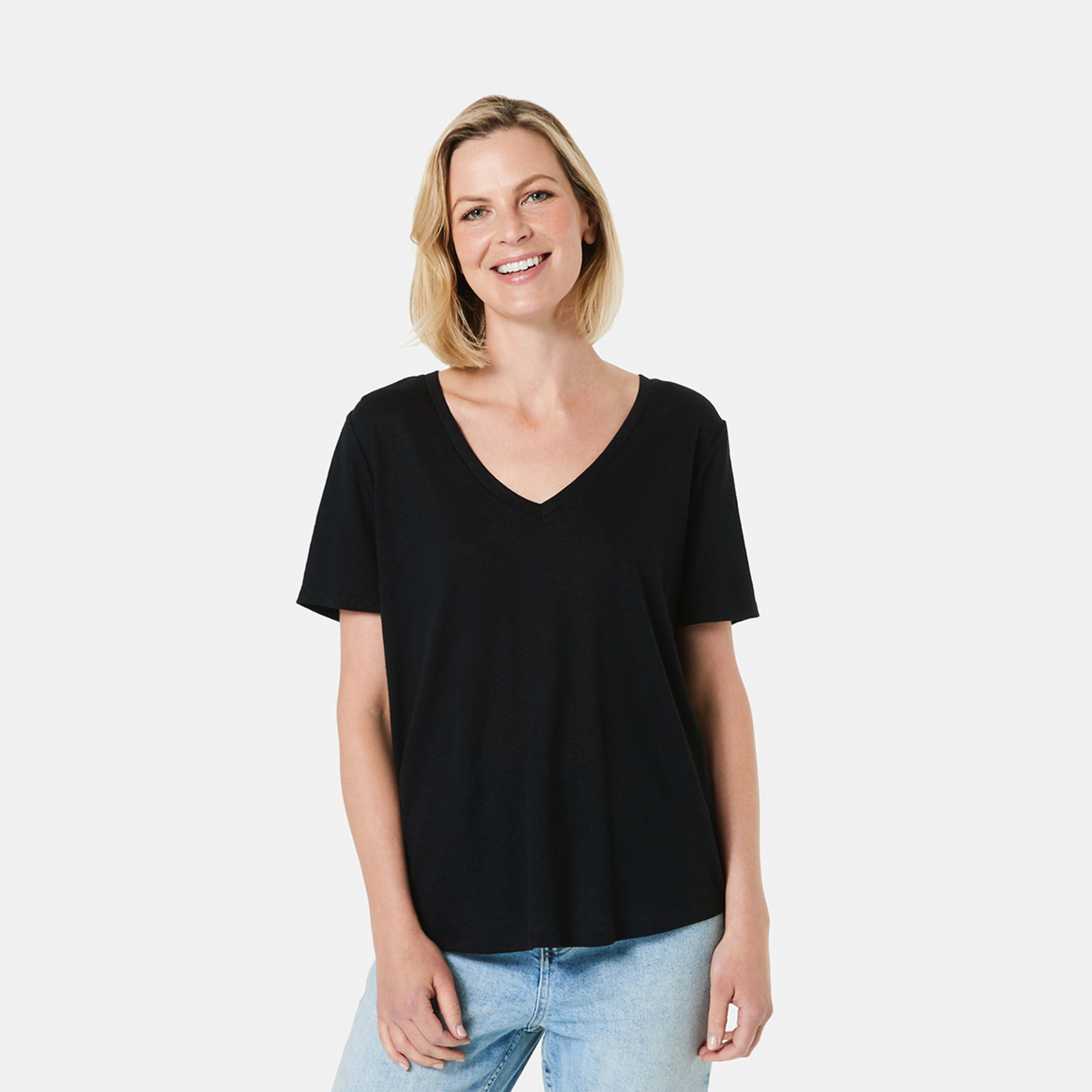 1 Linen Blend Short Sleeve V-Neck T-shirt Black, 1 of 5