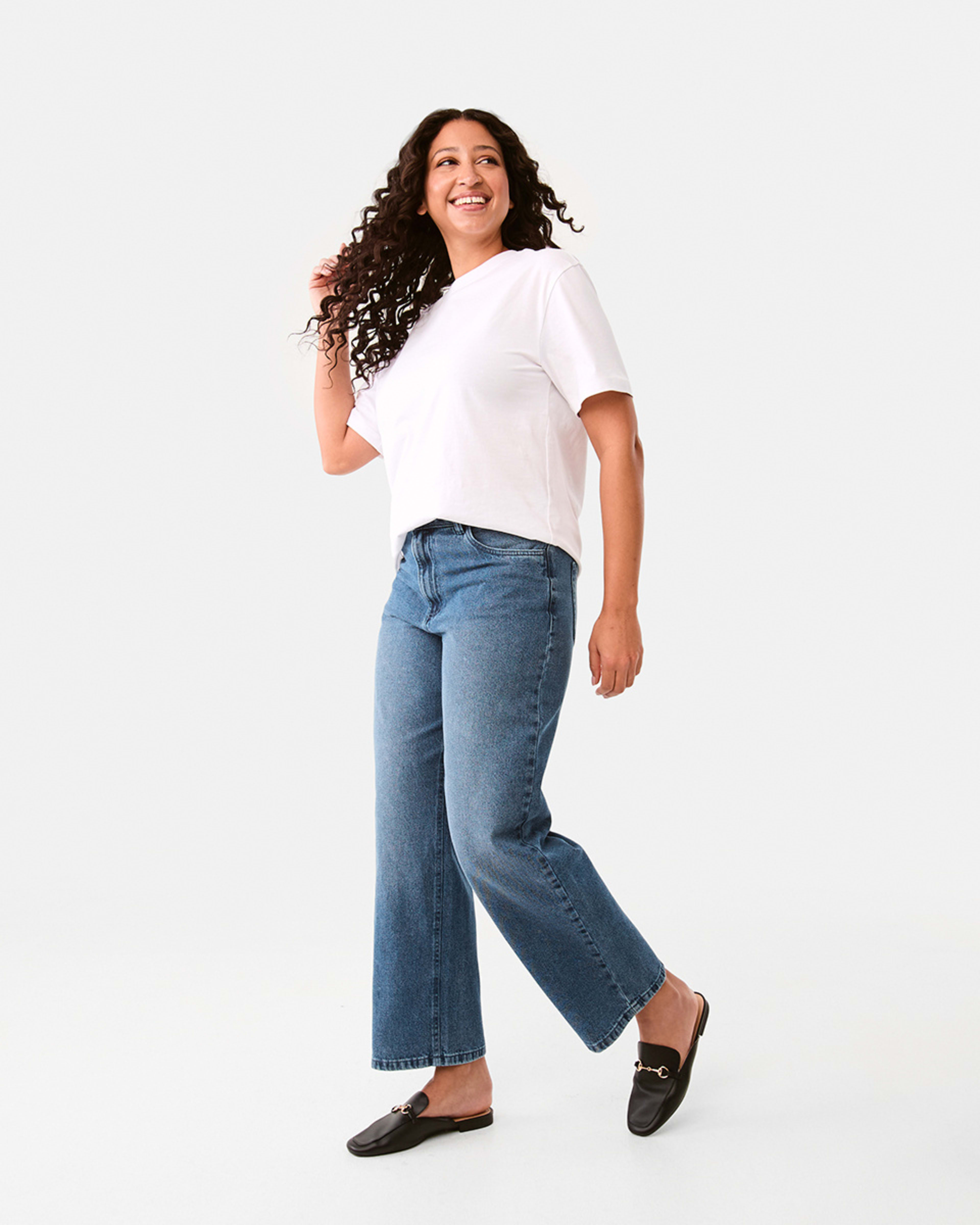 3 Full Length Relaxed Jeans Mid Wash, 3 of 6