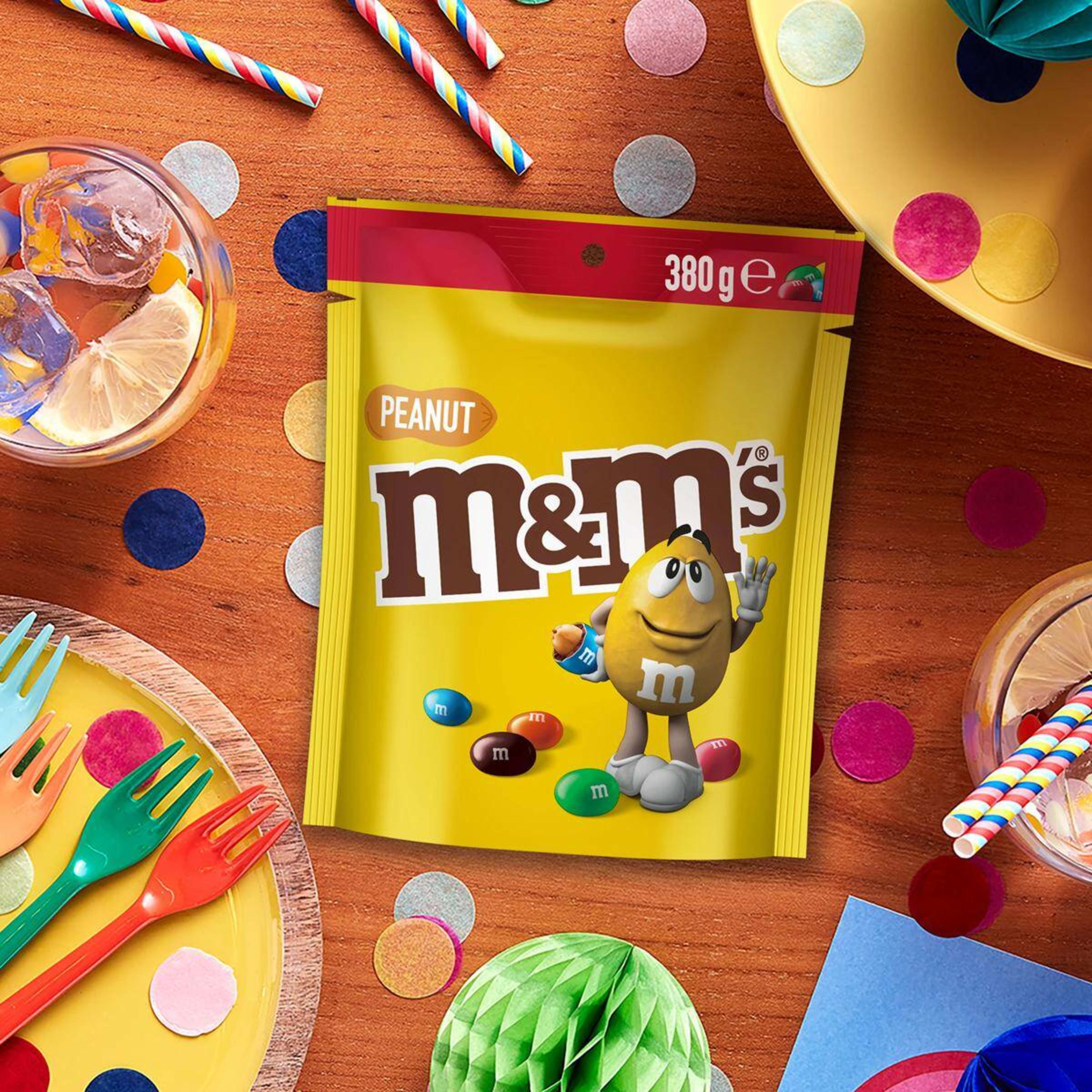 4 M&M's Peanut Milk Chocolate Snack & Share Bag 380g, 4 of 10