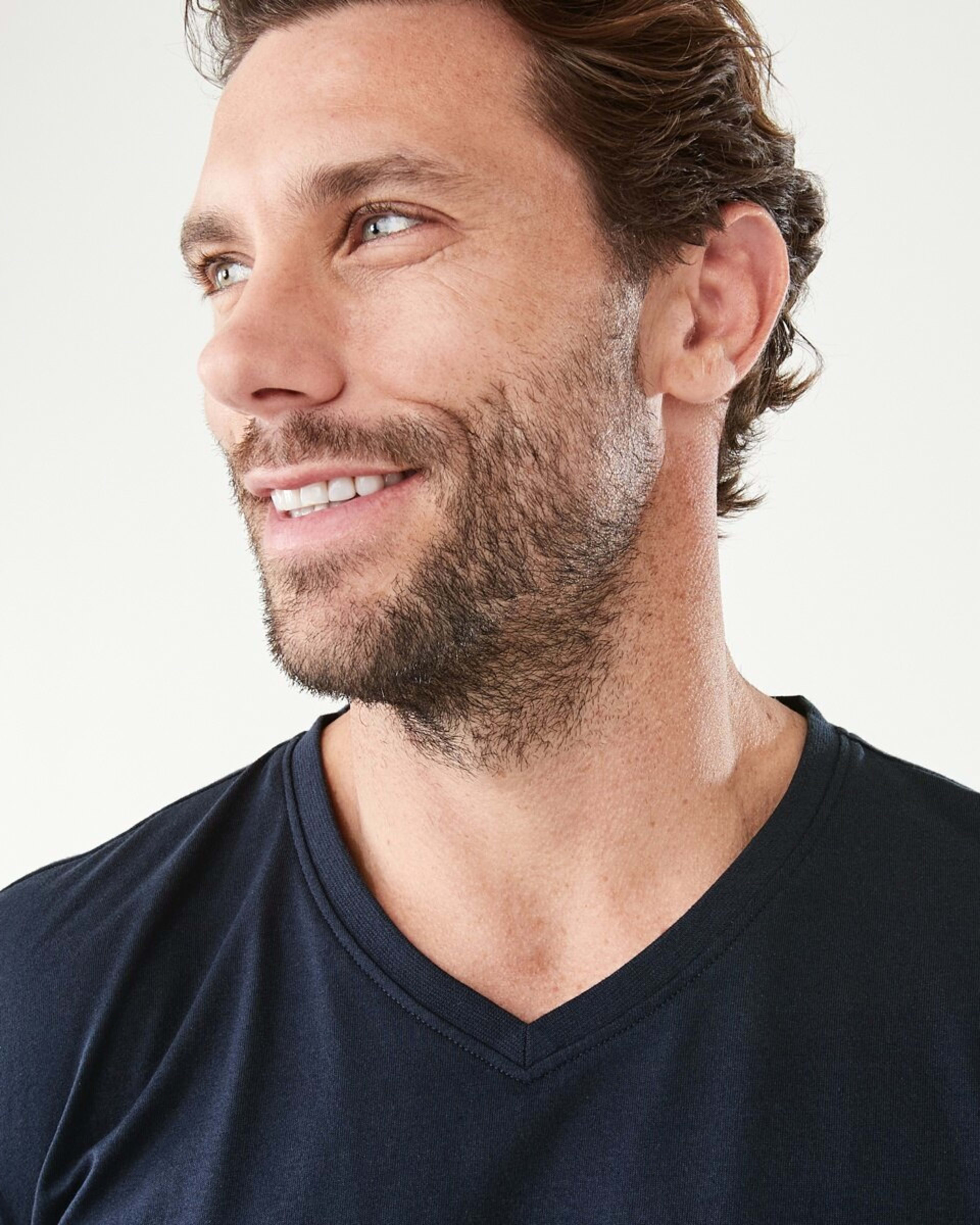 4 Plain V-Neck T-shirt Blu Night, 4 of 5