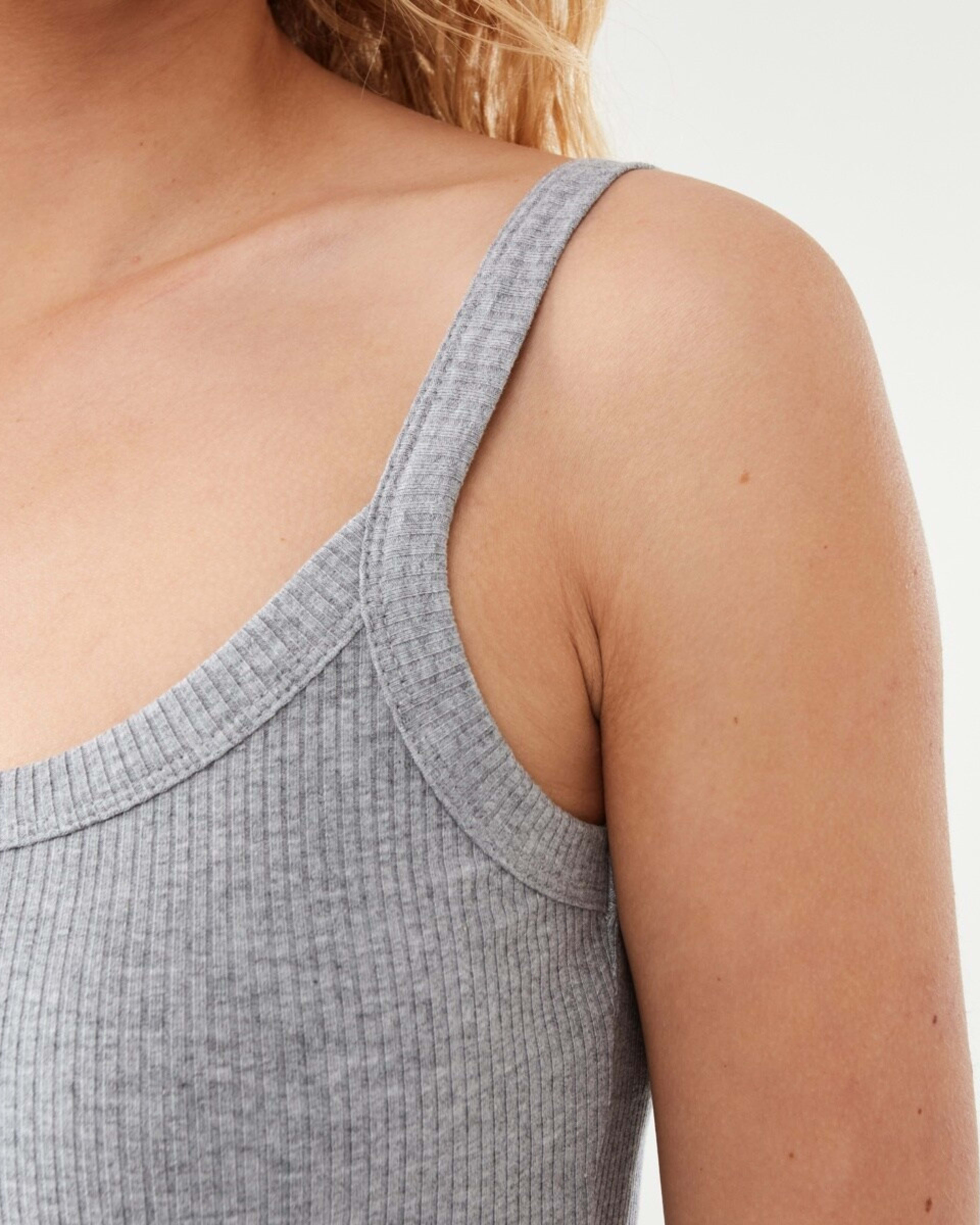 6 Sleeveless Rib Scoop Neck Cami Ash Marle, 6 of 7