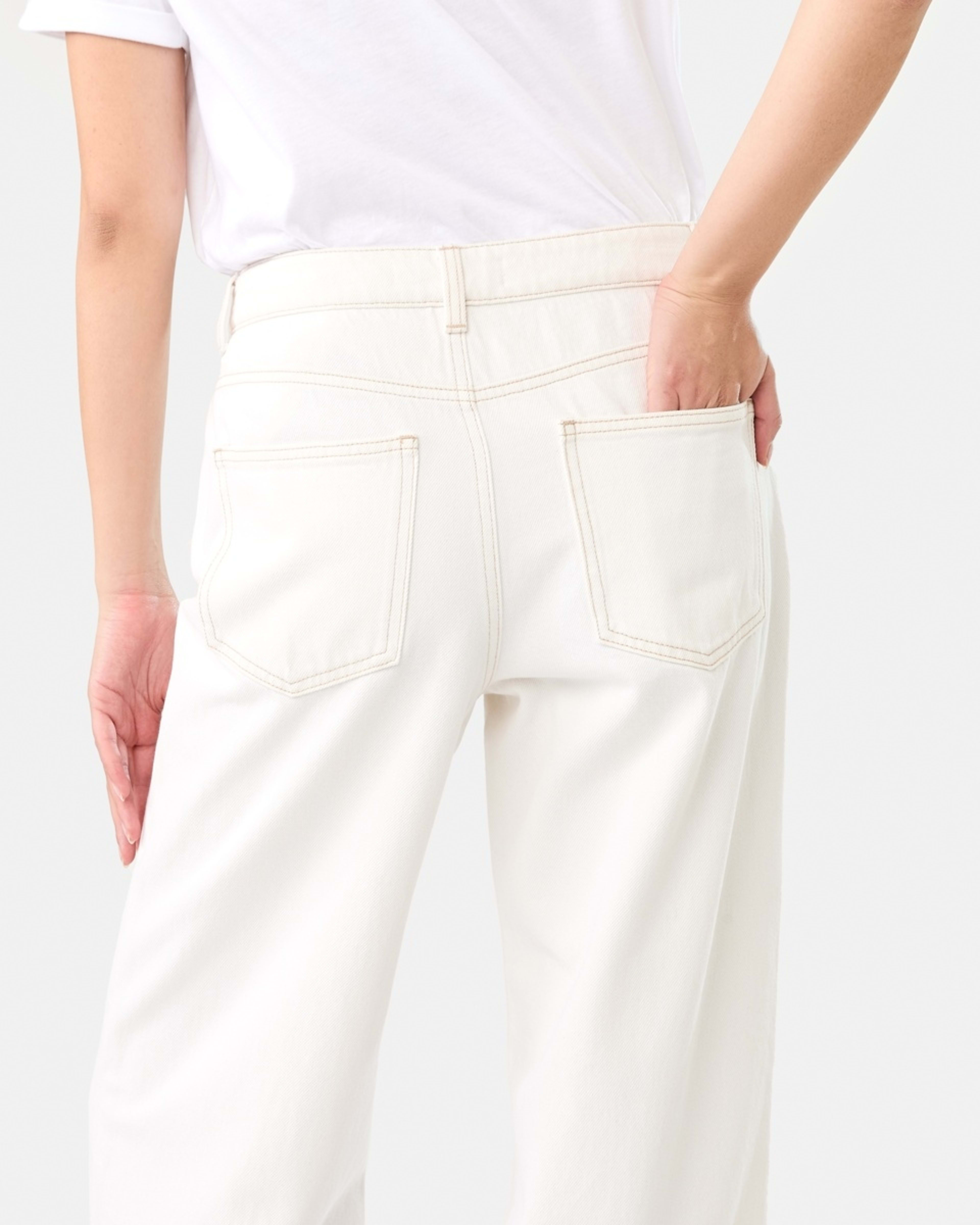 8 Cuffed Hem Jeans Ecru, 8 of 9