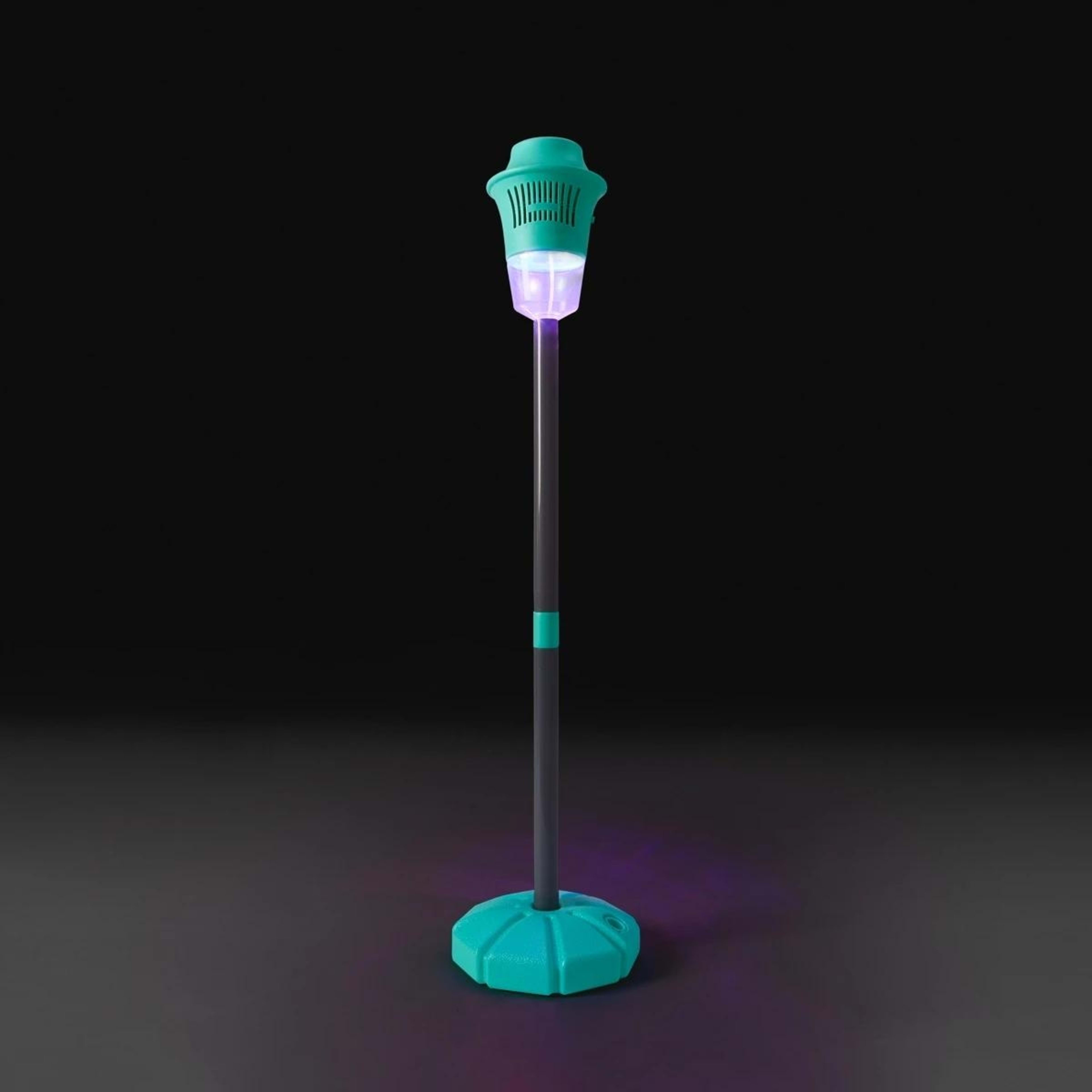 8 Street Lamp Bubble Machine, 8 of 10
