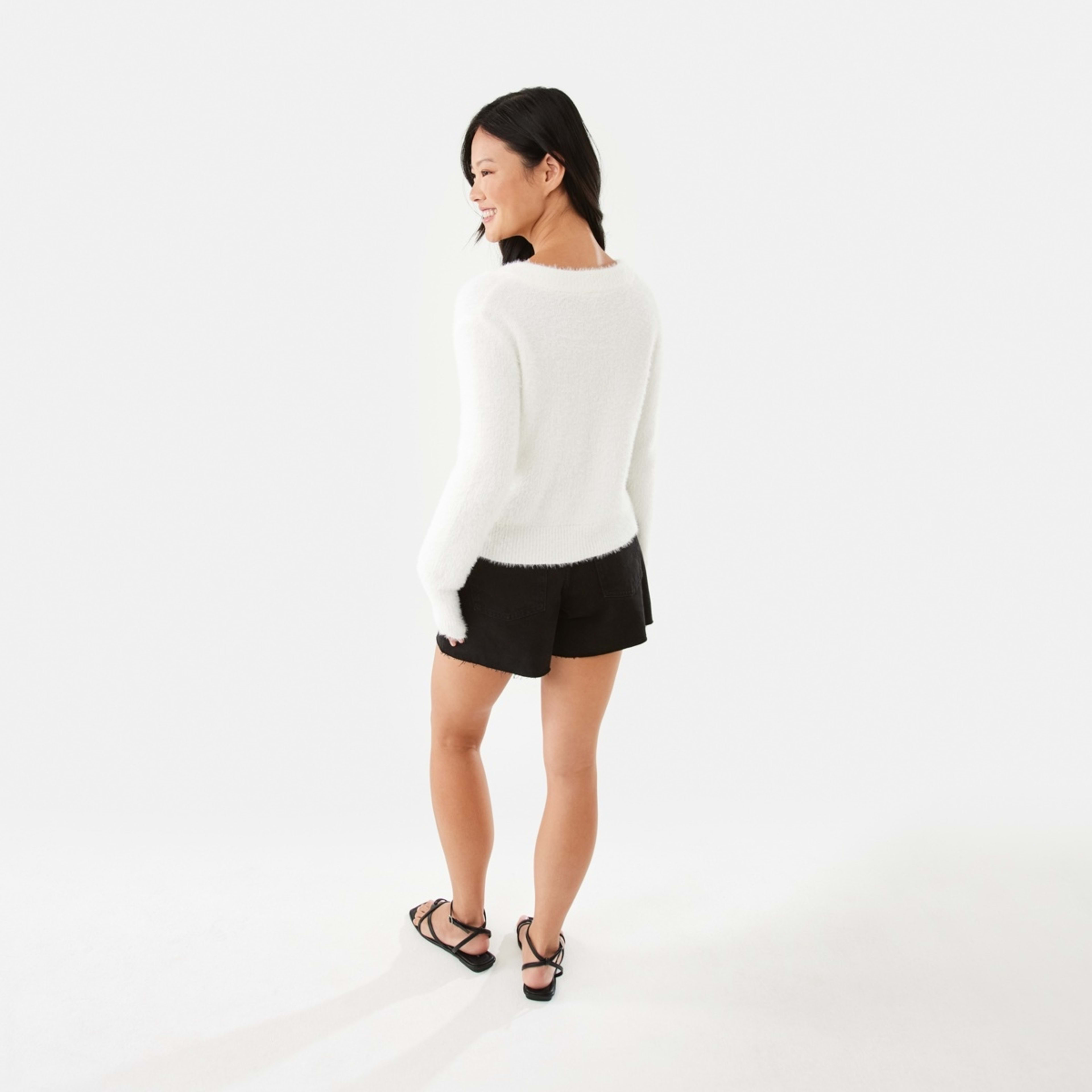 6 Eyelash V-Neck Jumper Snw White, 6 of 9