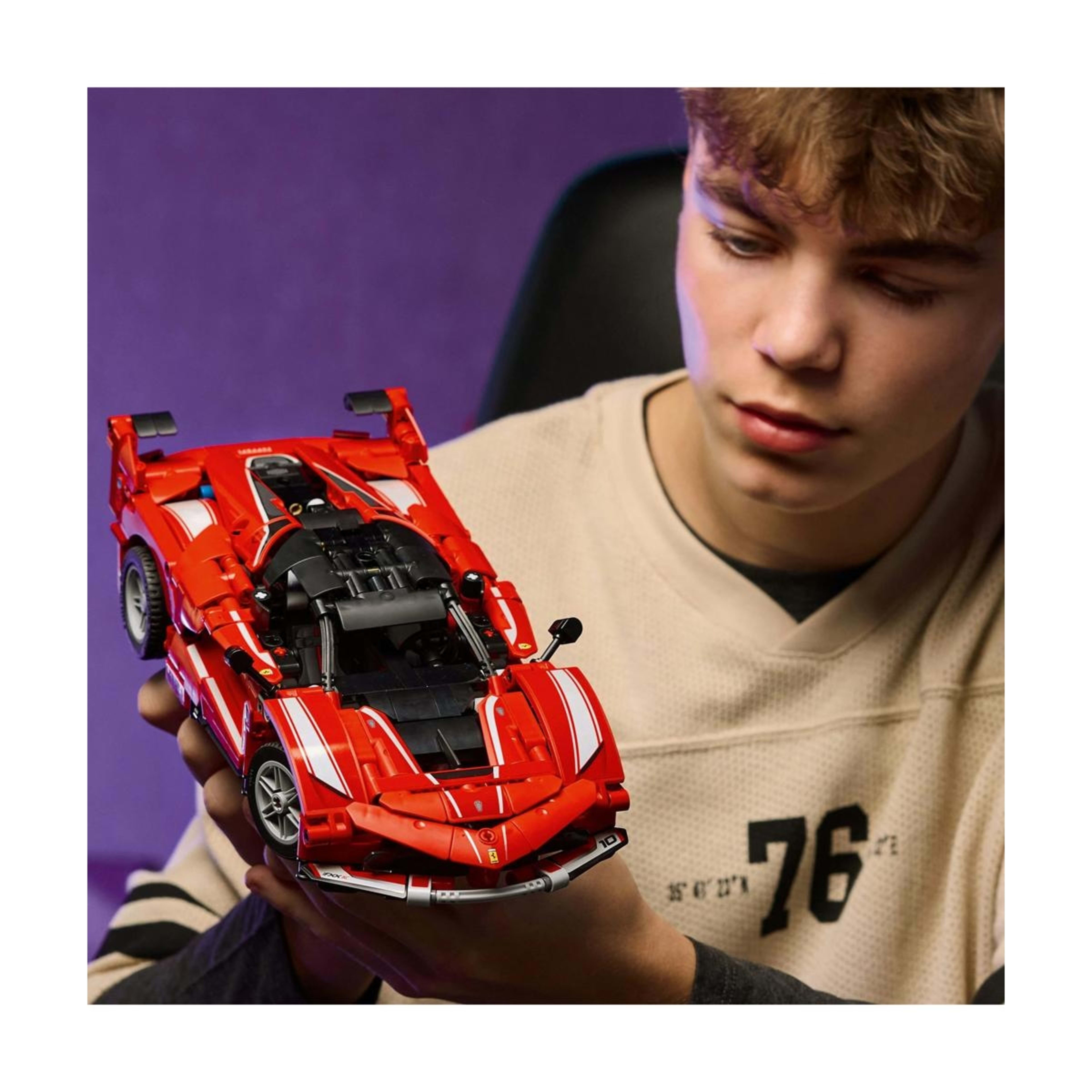 8 LEGO Technic Ferrari FXX K 42212, 8 of 10