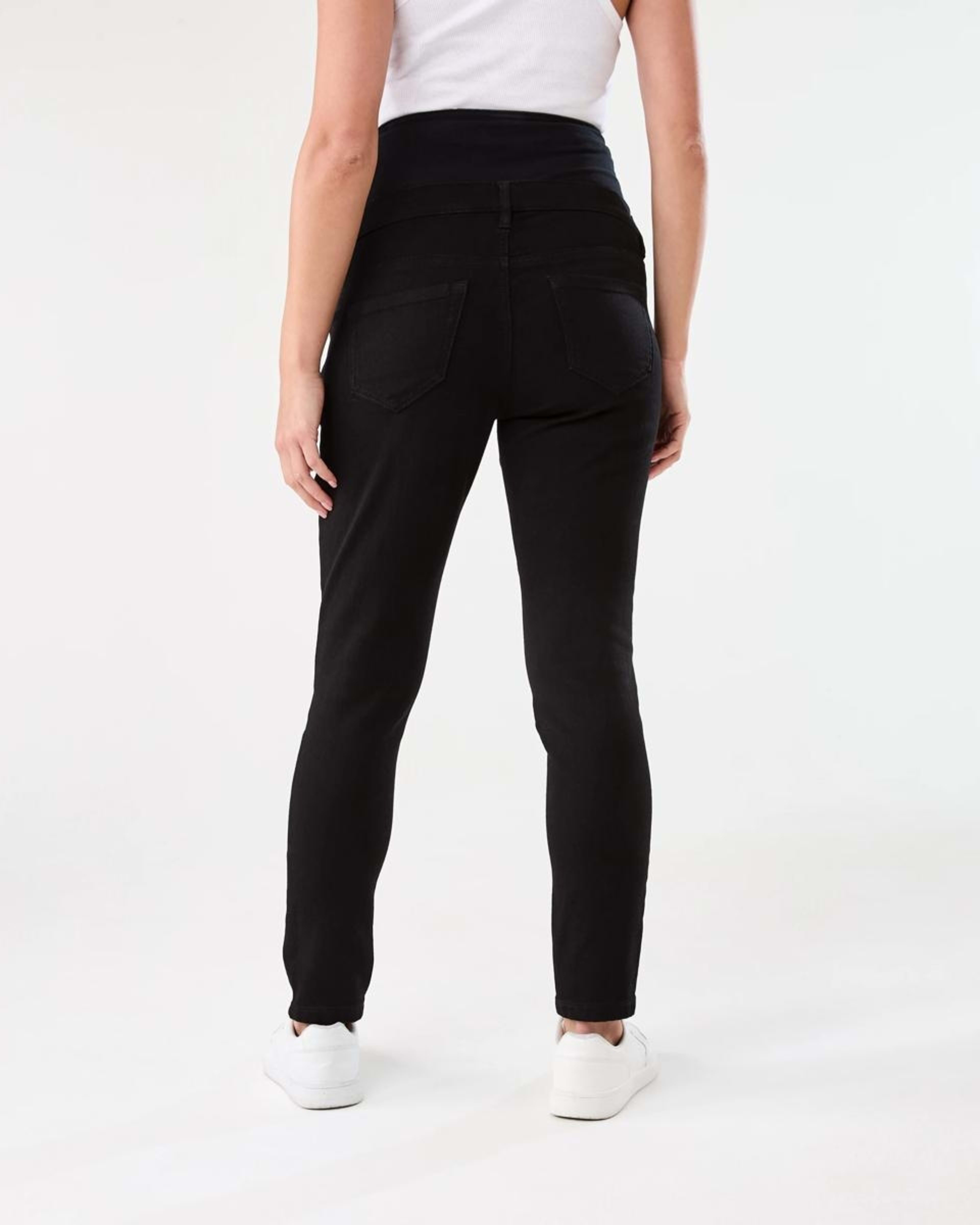 3 Maternity Stretch Skinny Jeans Black Wash, 3 of 5