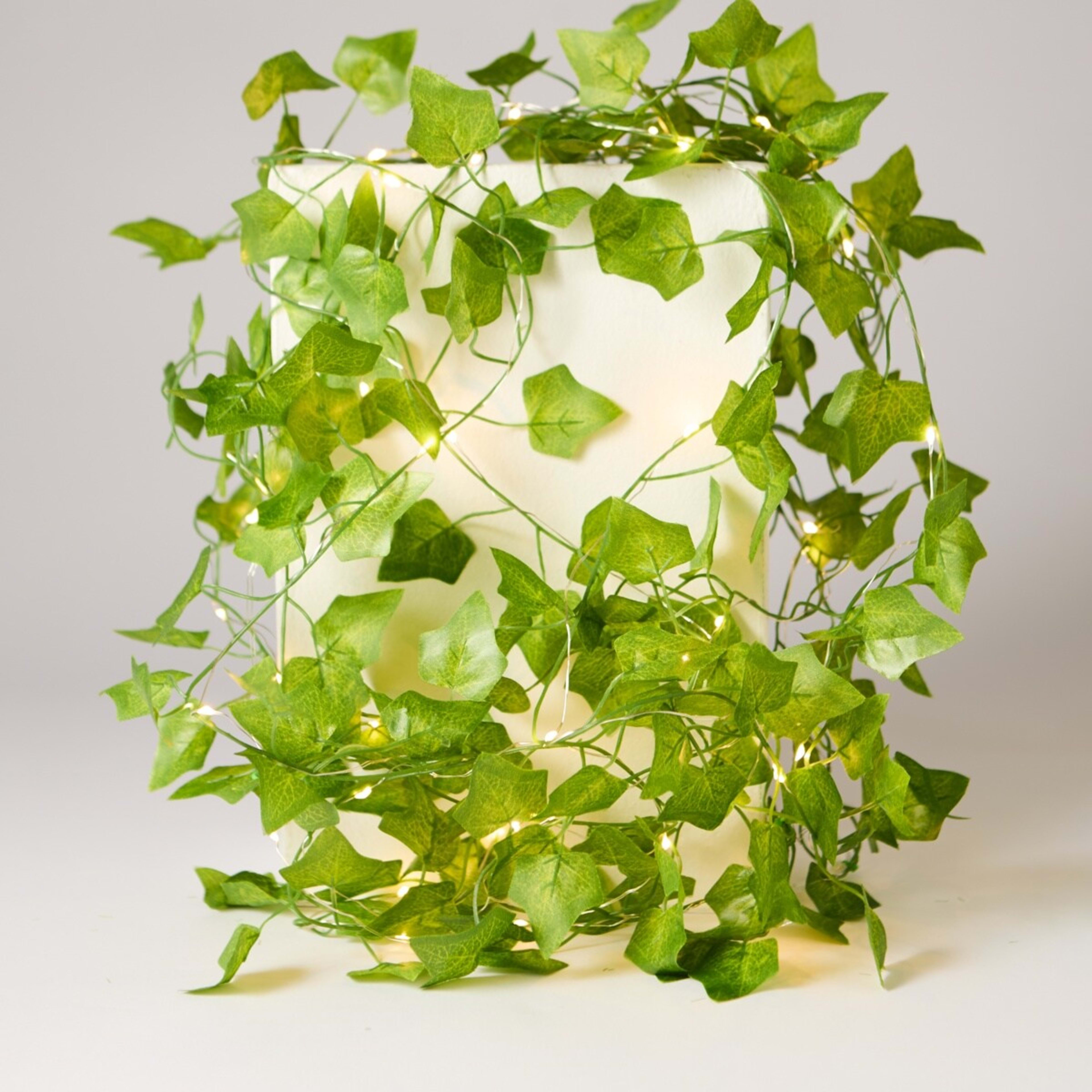 1 Light Up Leaf Garland