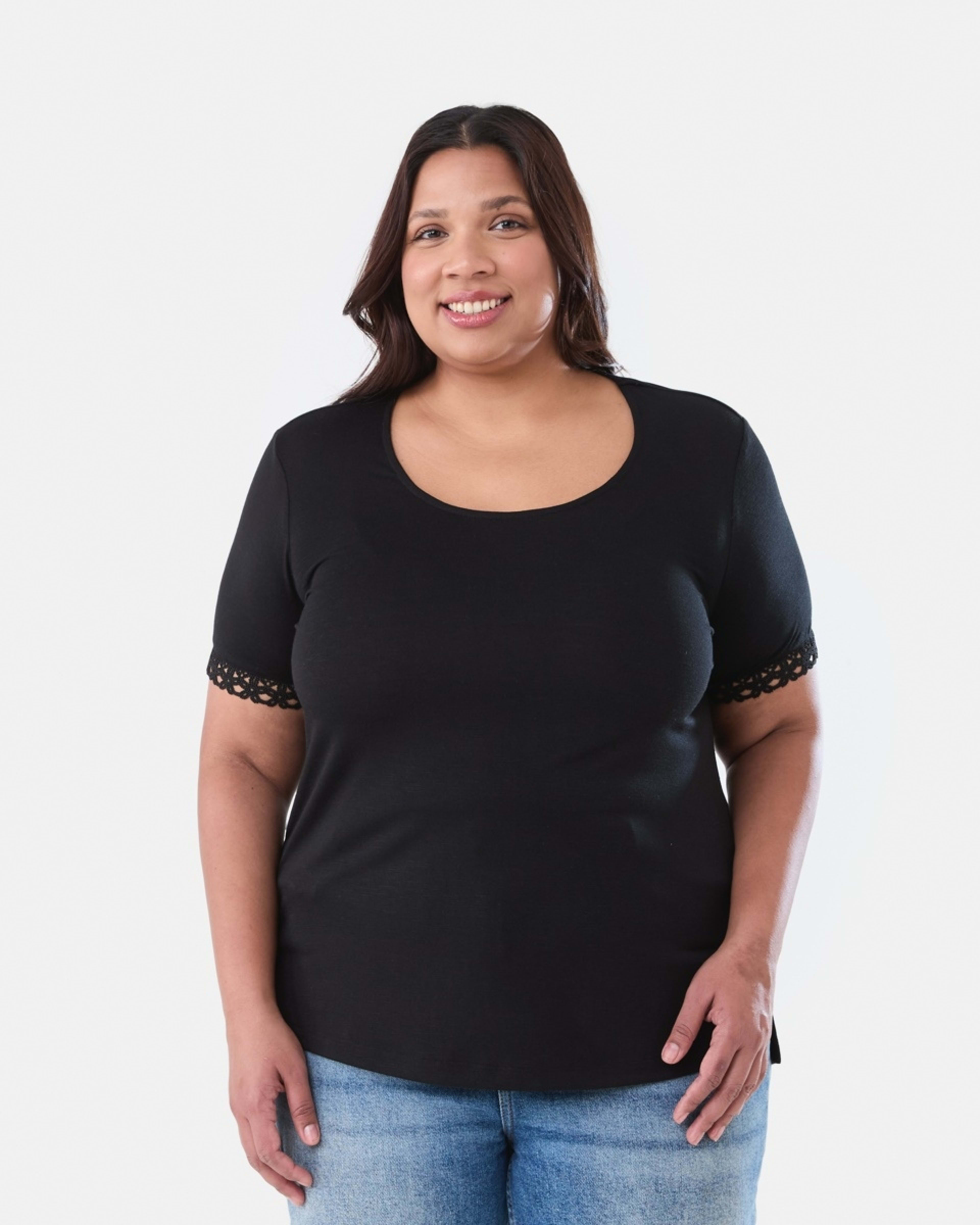 1 Curve Short Sleeve Boho Trim Top BLACK