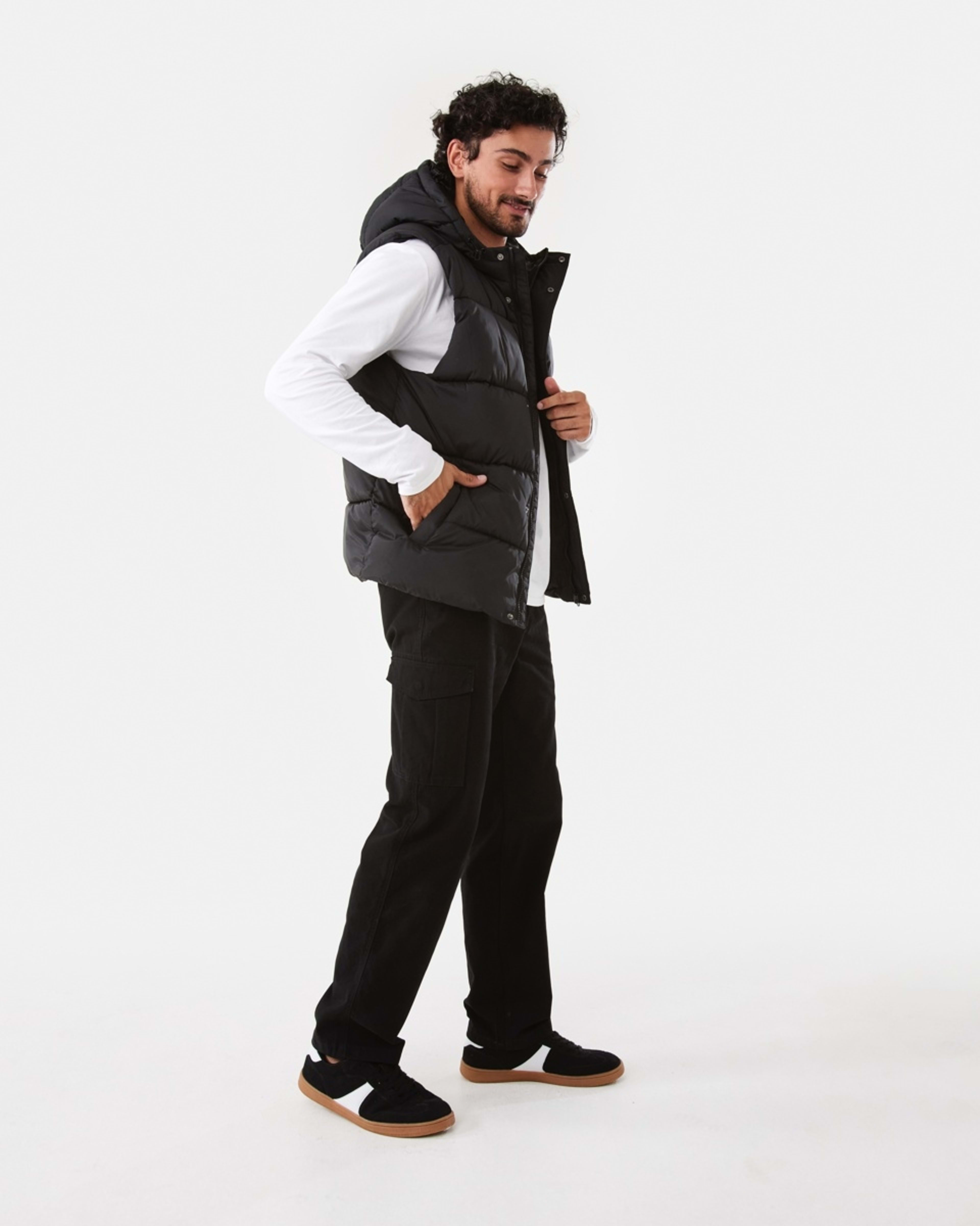 3 Hooded Puffer Vest Black, 3 of 7
