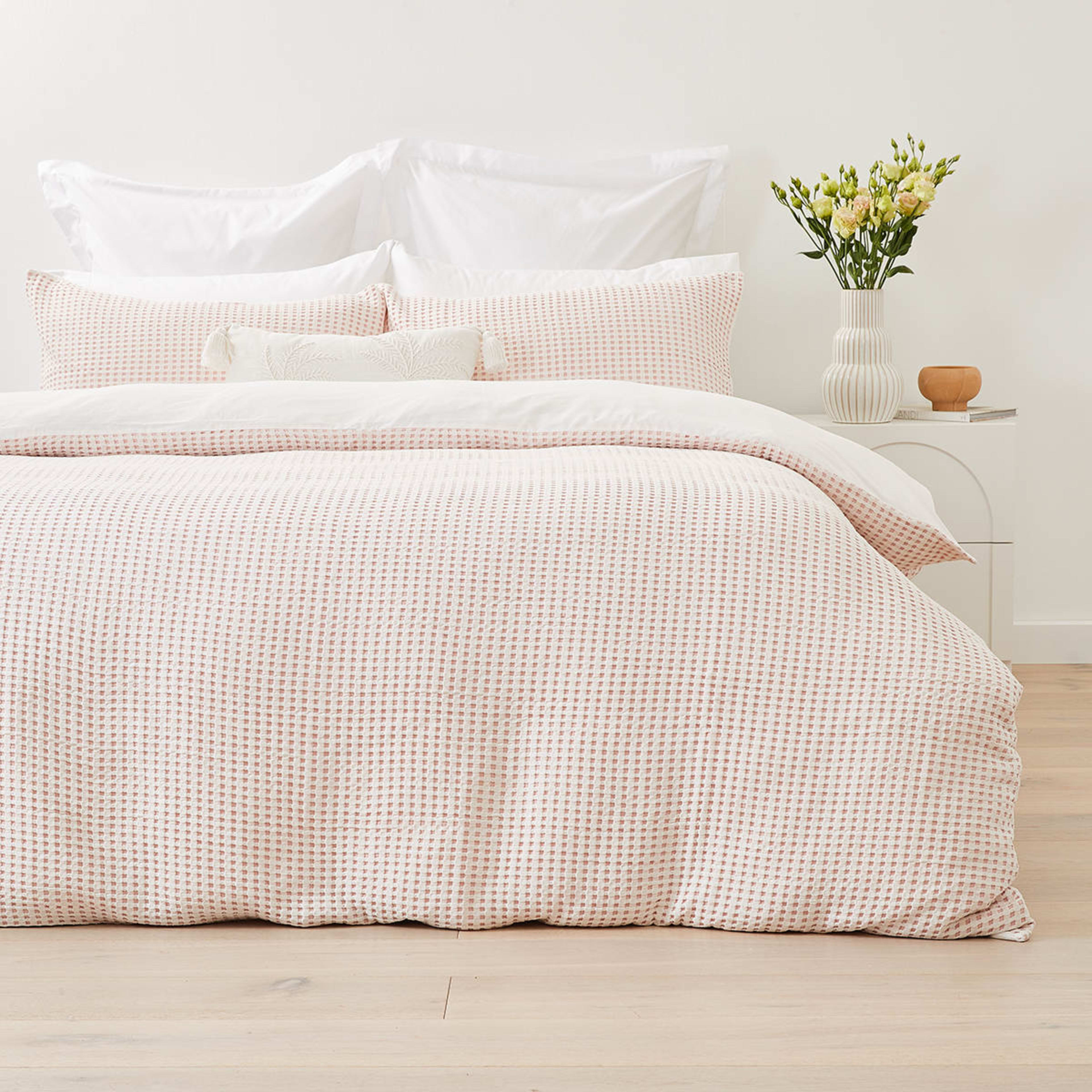 1 Dakota Cotton Quilt Cover Set - Super King Bed, Pink, 1 of 6