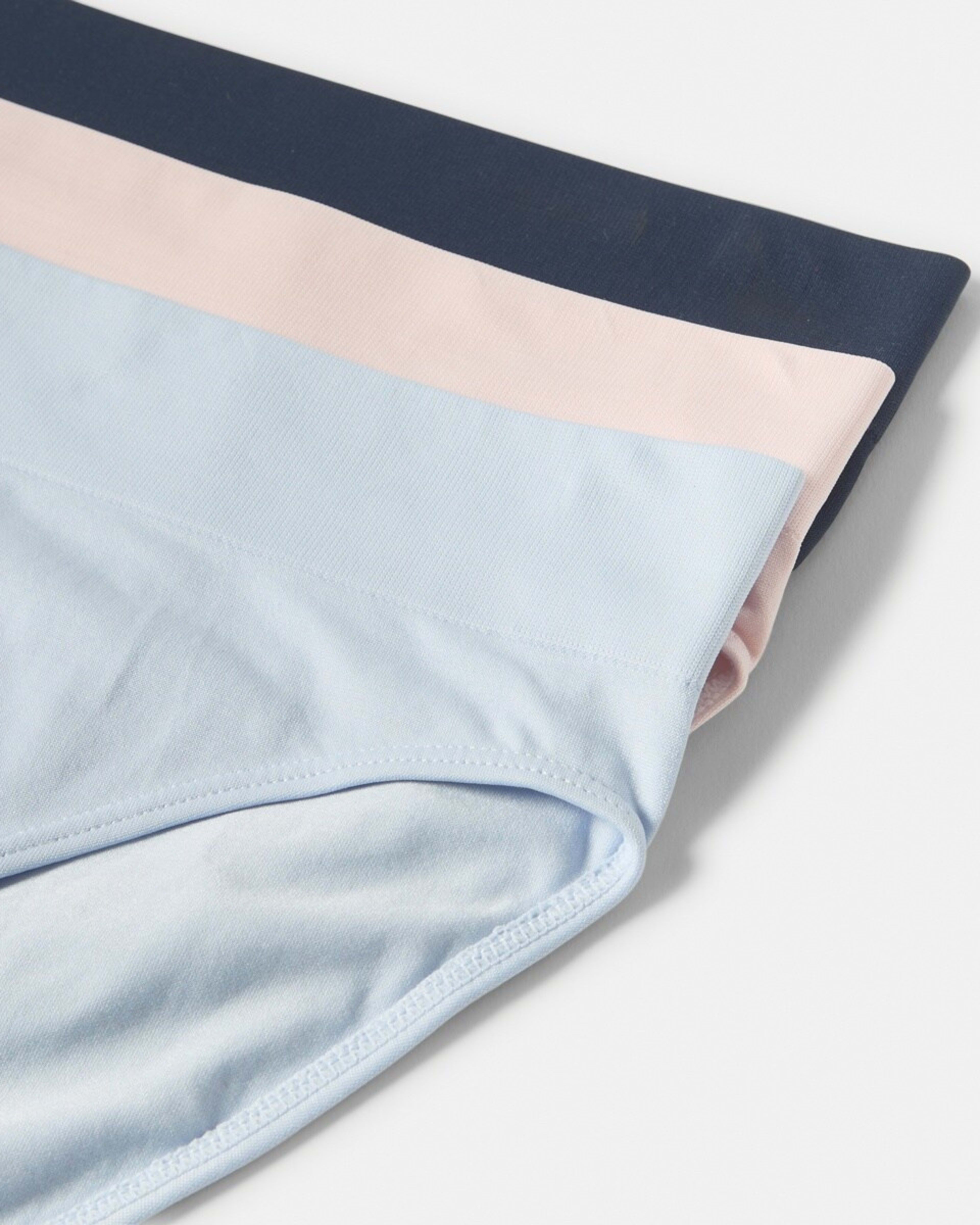 2 3 Pack Ultra Smooth Seamfree Hi-Cut Briefs HALOGEN BLUE, PINK CHALK, MIDNIGHT, 2 of 8