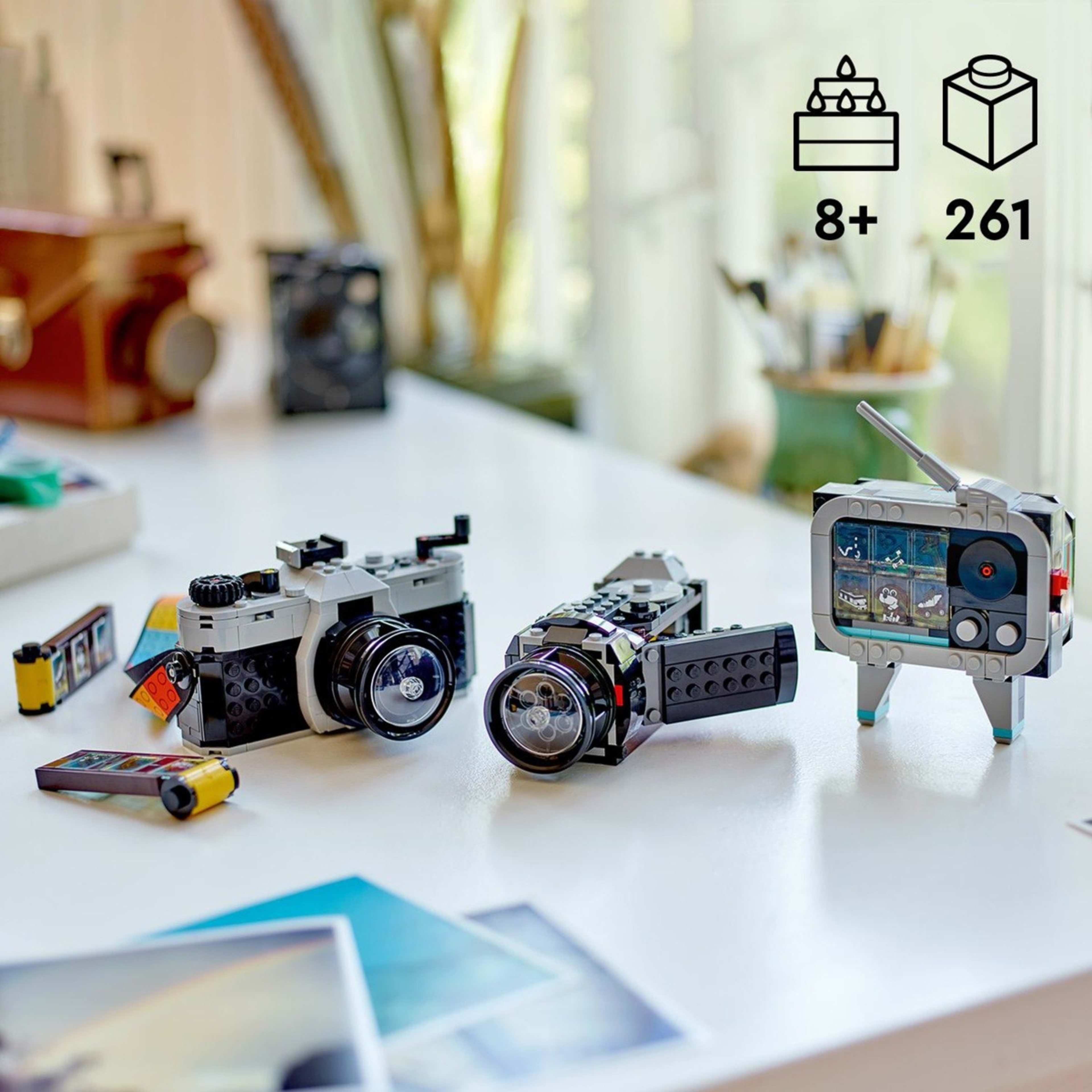 10 LEGO Creator Retro Camera 31147, 10 of 11