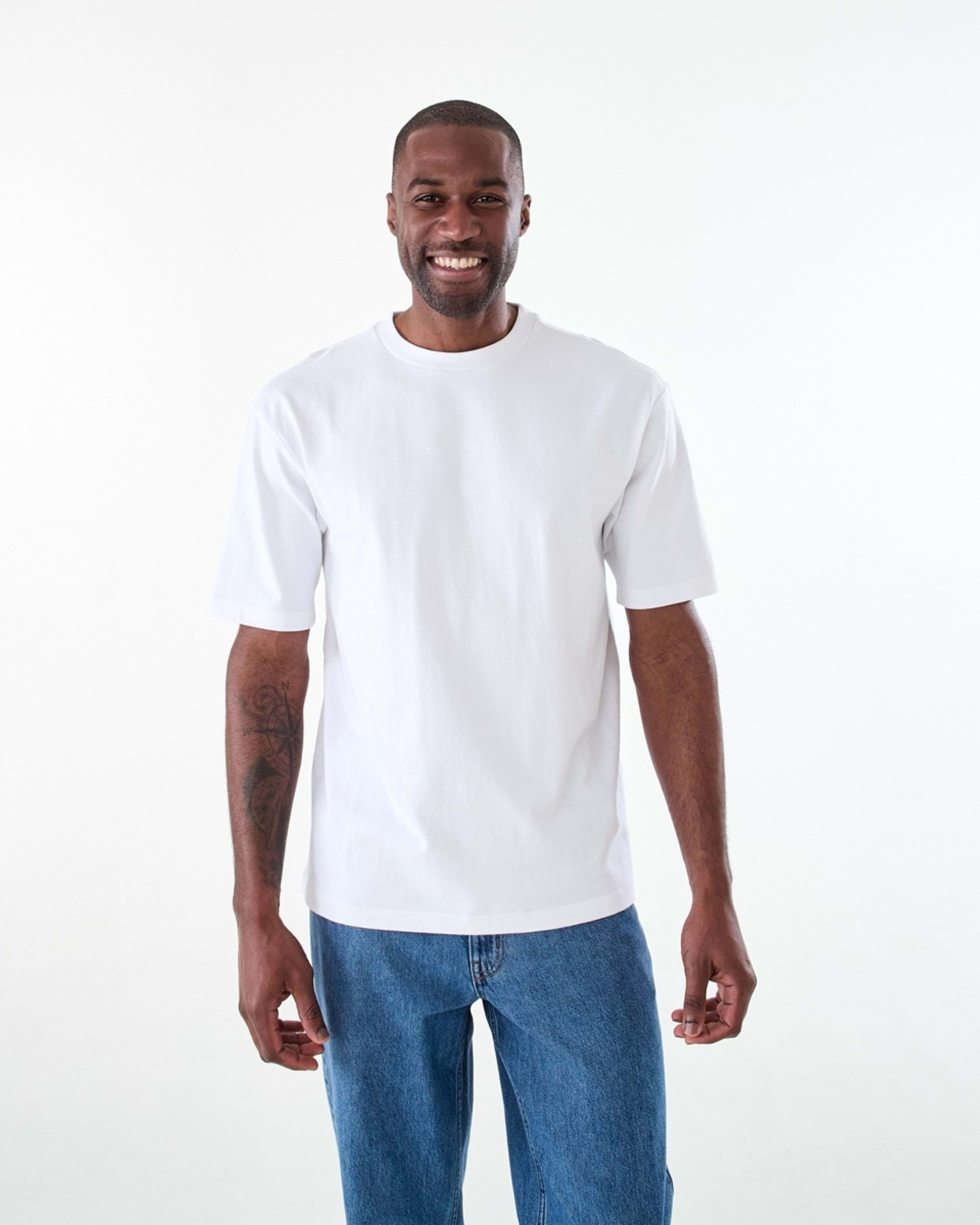 1 Oversized Heavyweight T-shirt WHITE, 1 of 6