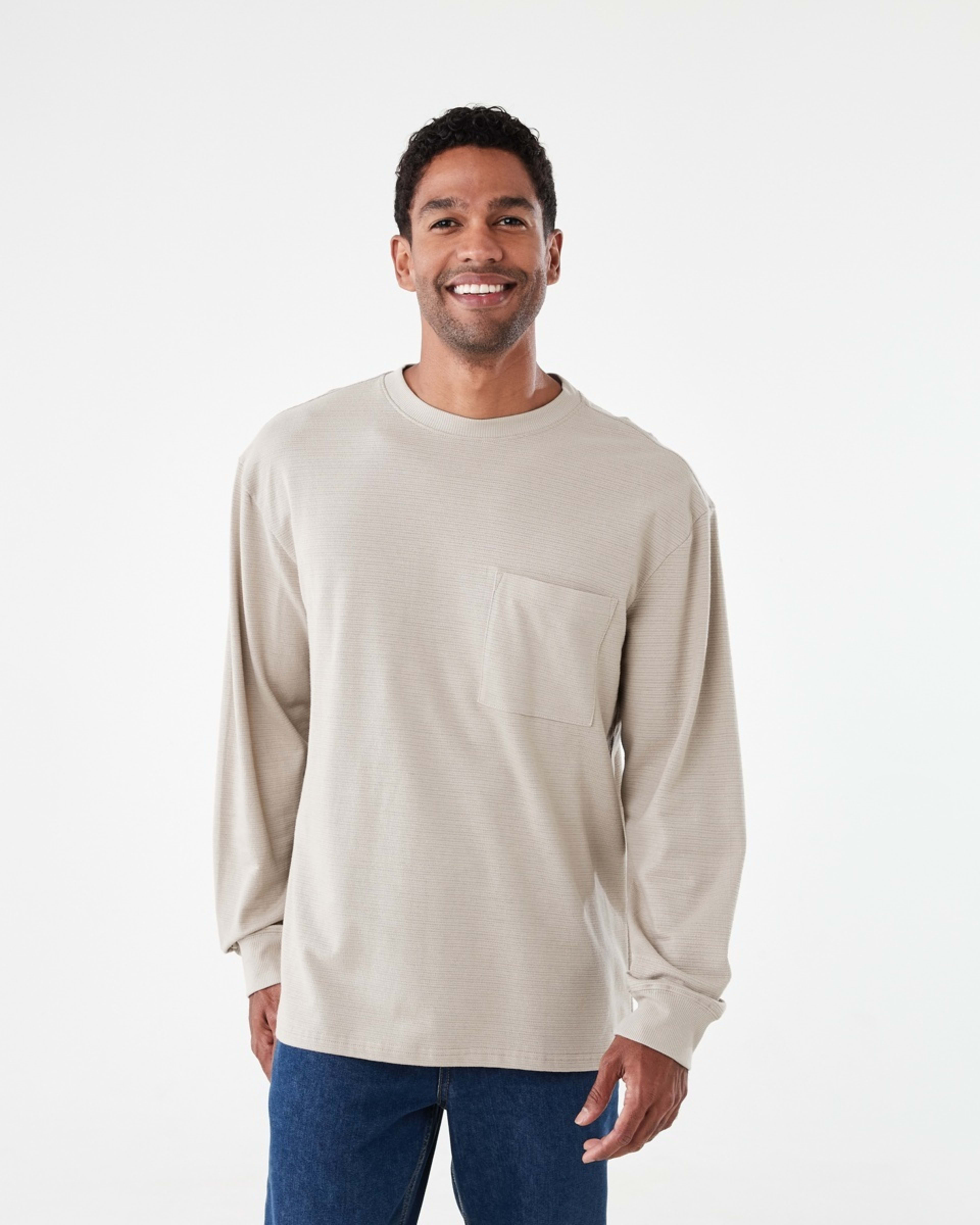 1 Long Sleeve Oversized Textured T-shirt Bge String, 1 of 5