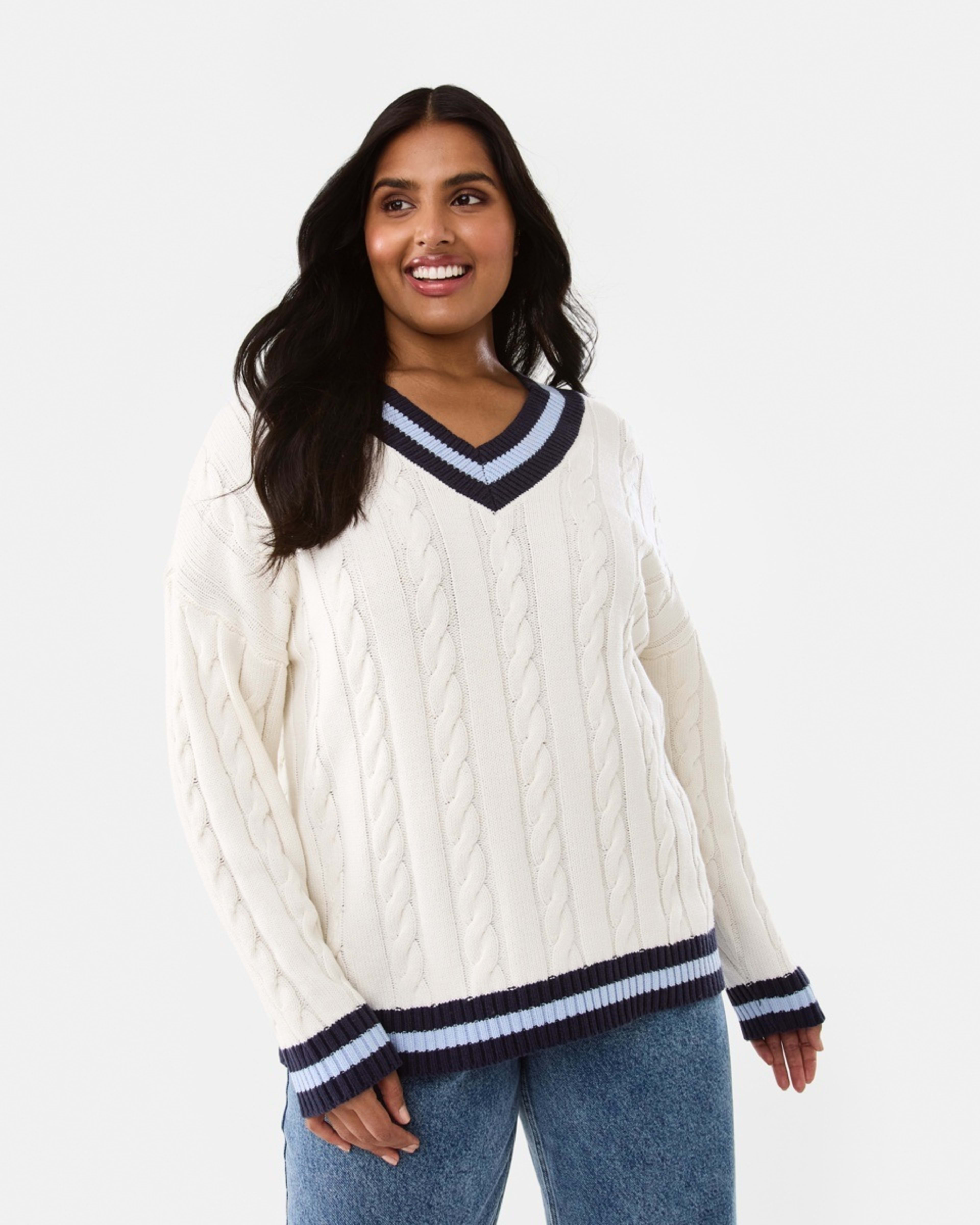 3 Cable V-Neck Jumper Ecru Tip, 3 of 10