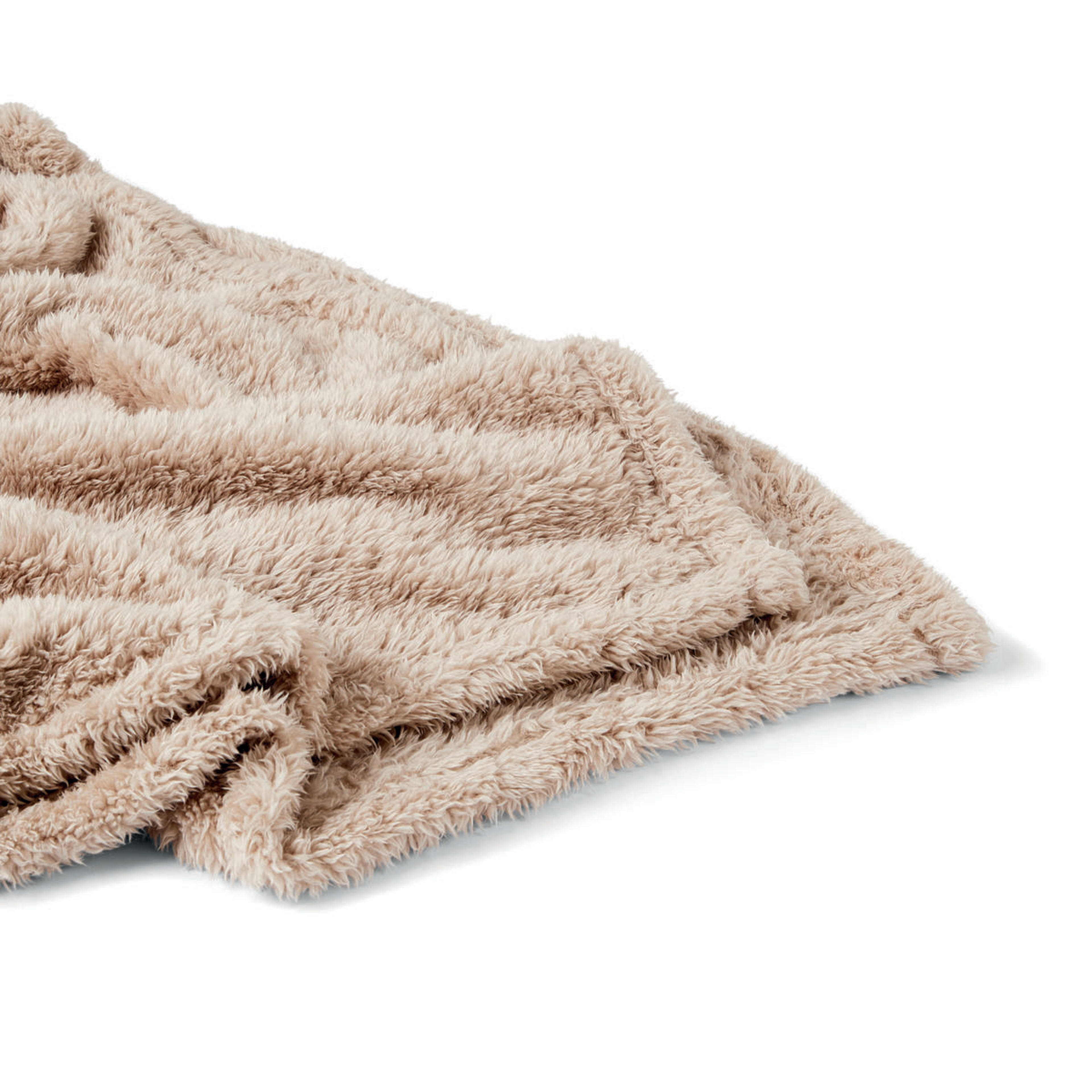 7 Teddy Fleece Throw - Natural, 7 of 7