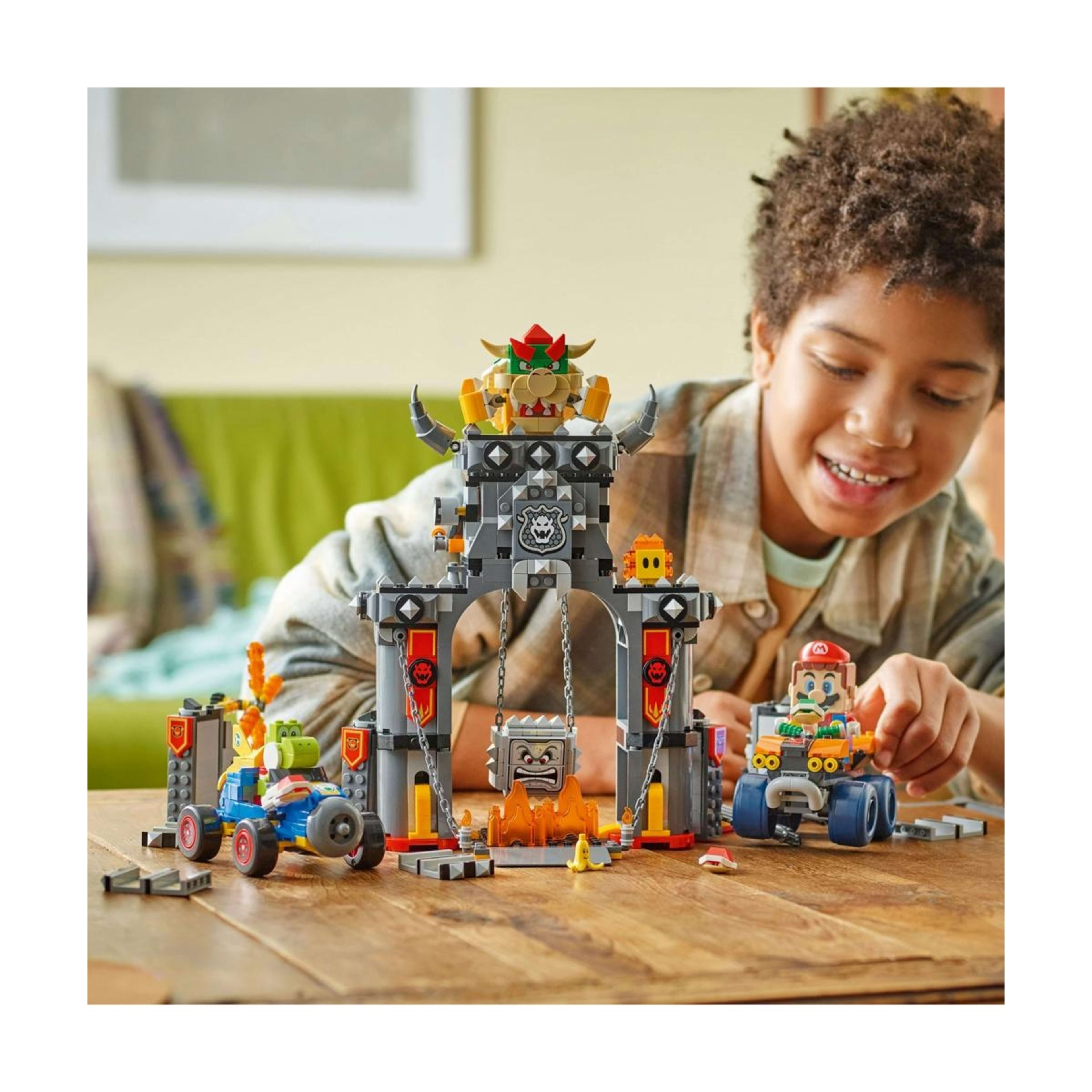 8 LEGO Super Mario Mario Kart - Bowser's Castle 72039, 8 of 10