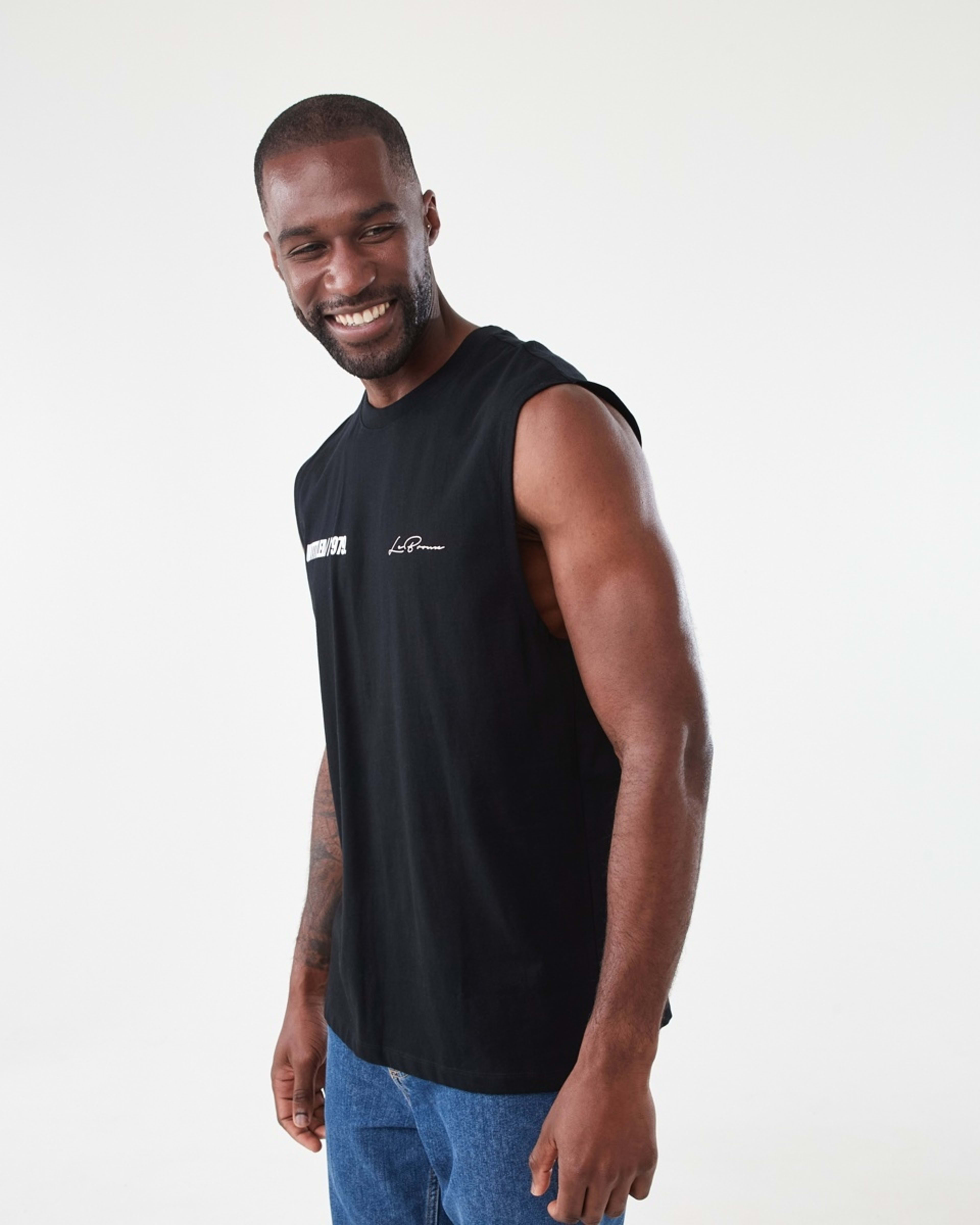 2 Graphic Muscle Black, 2 of 6