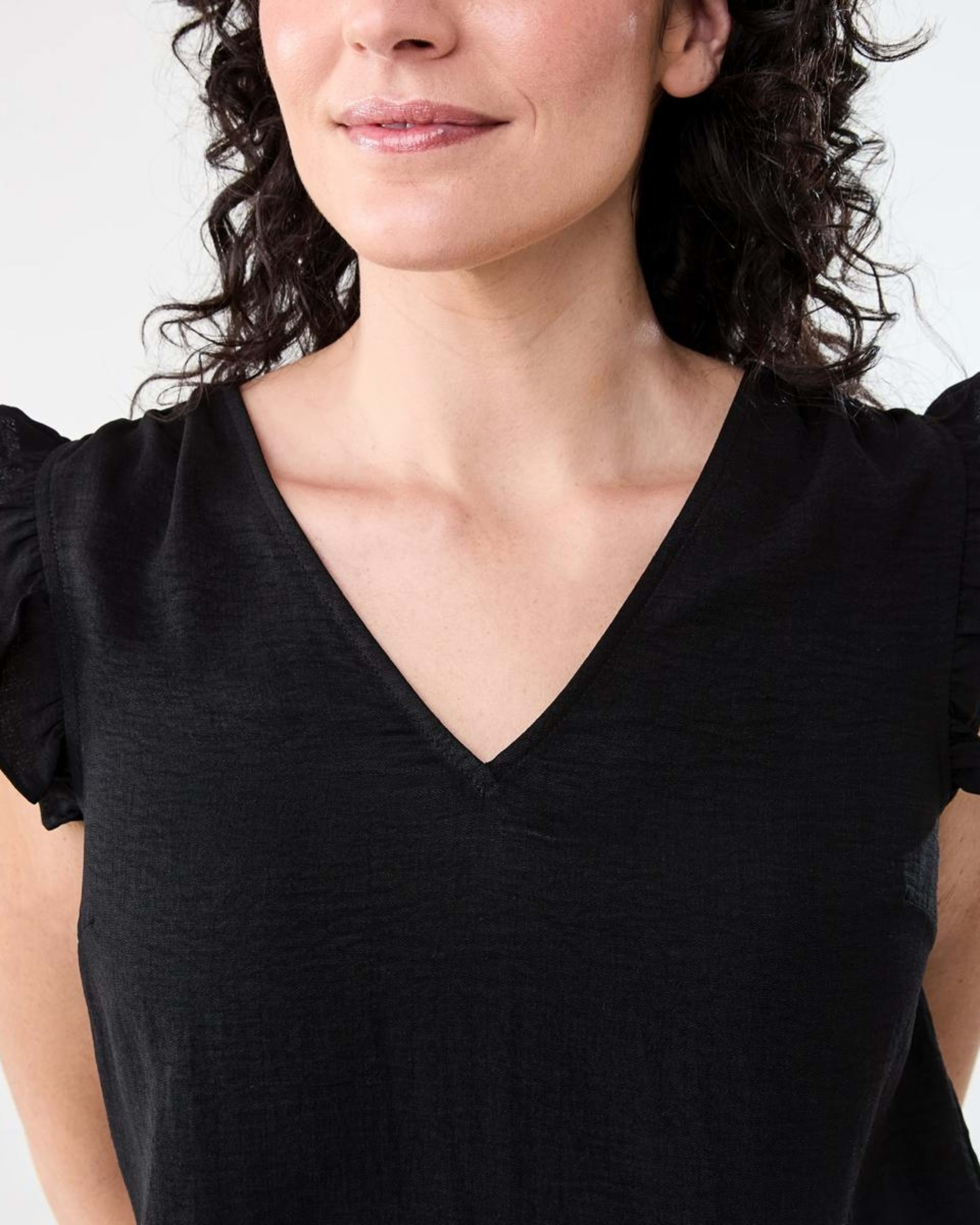 5 Sleeveless Frill Top BLACK, 5 of 6
