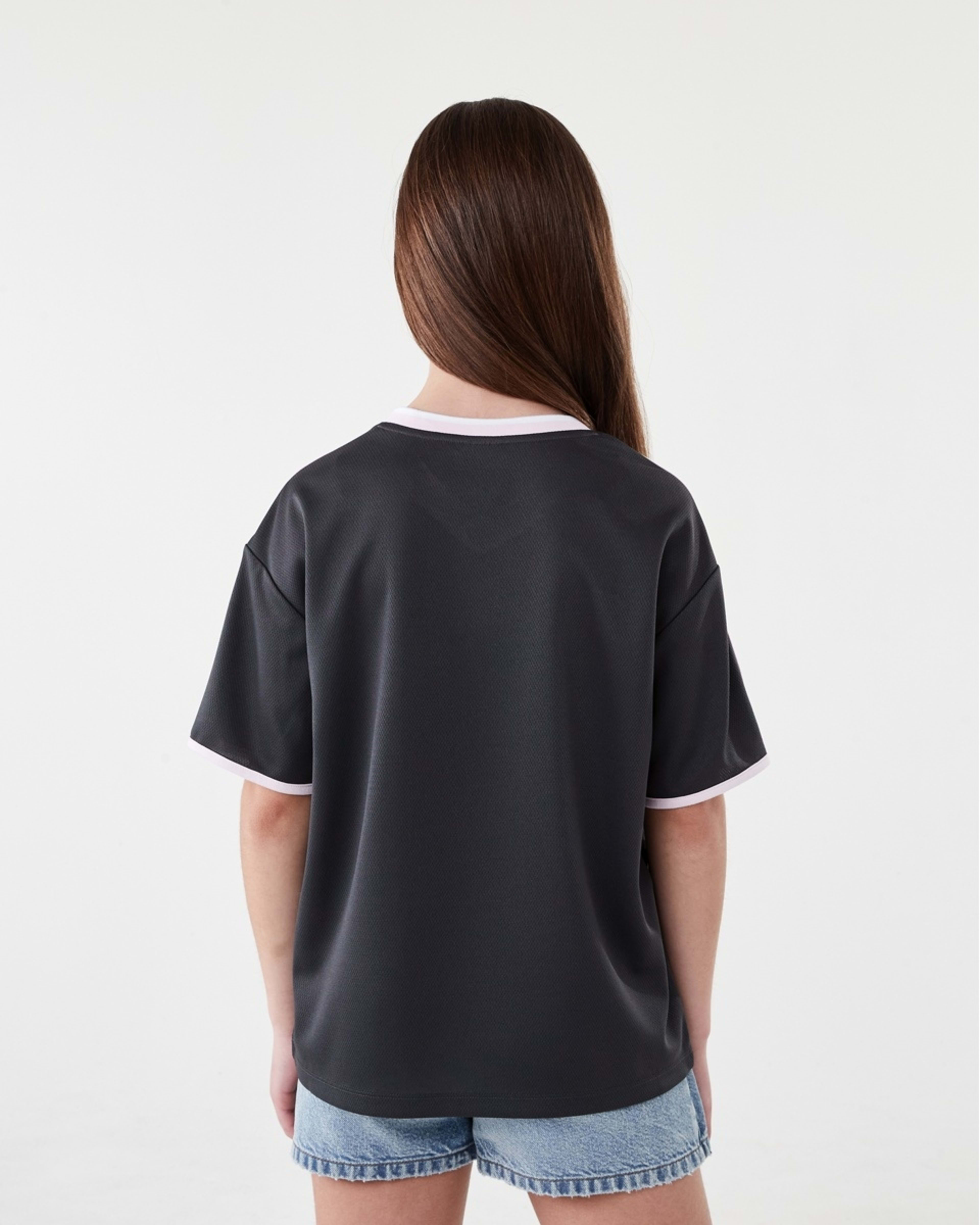 2 Cinnamoroll License Mesh V-Neck T-shirt Cinnamorol, 2 of 8