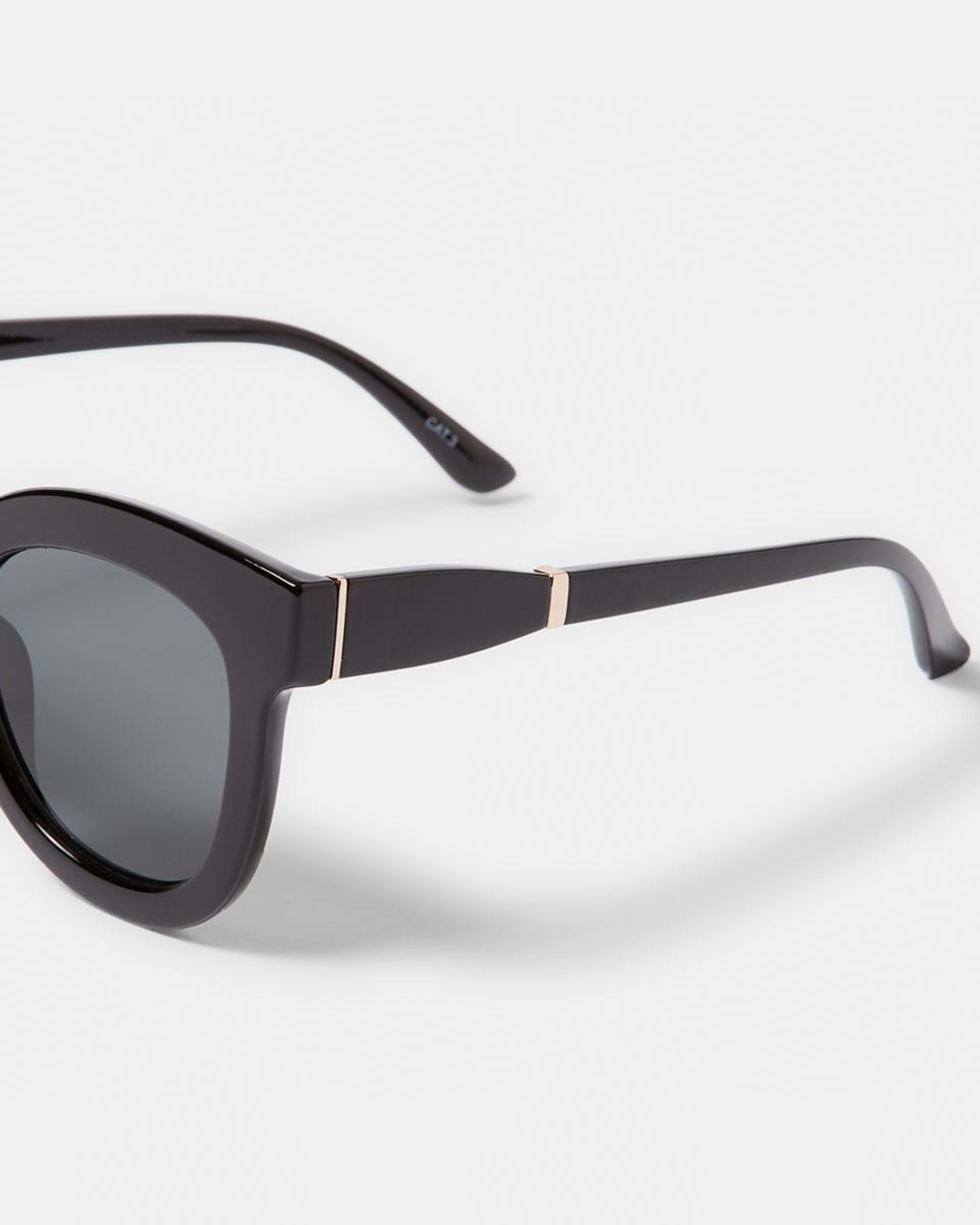 4 Classic Square Frame Sunglasses Black, 4 of 6