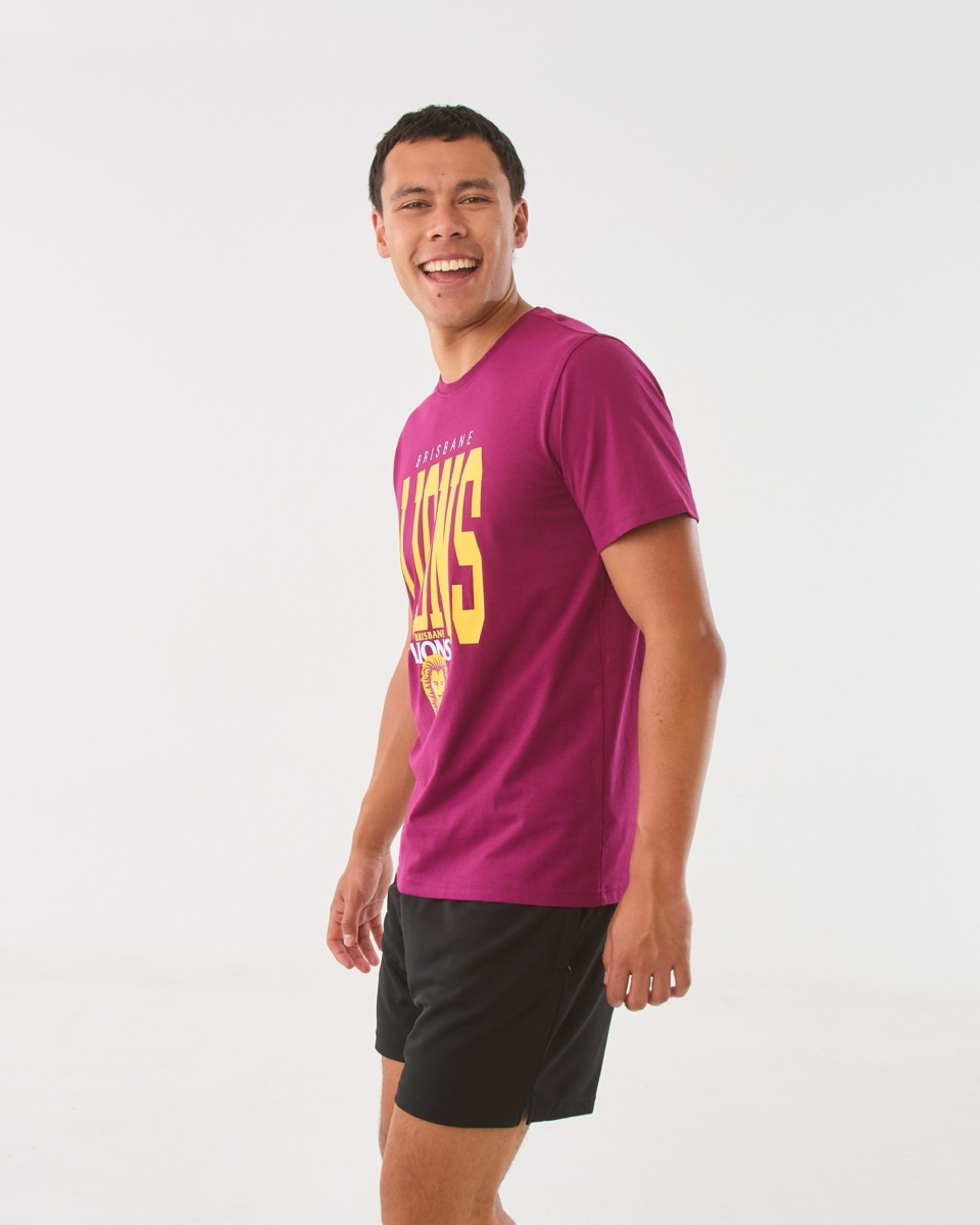 2 Official AFL Adult T-shirt Brisbane, 2 of 5