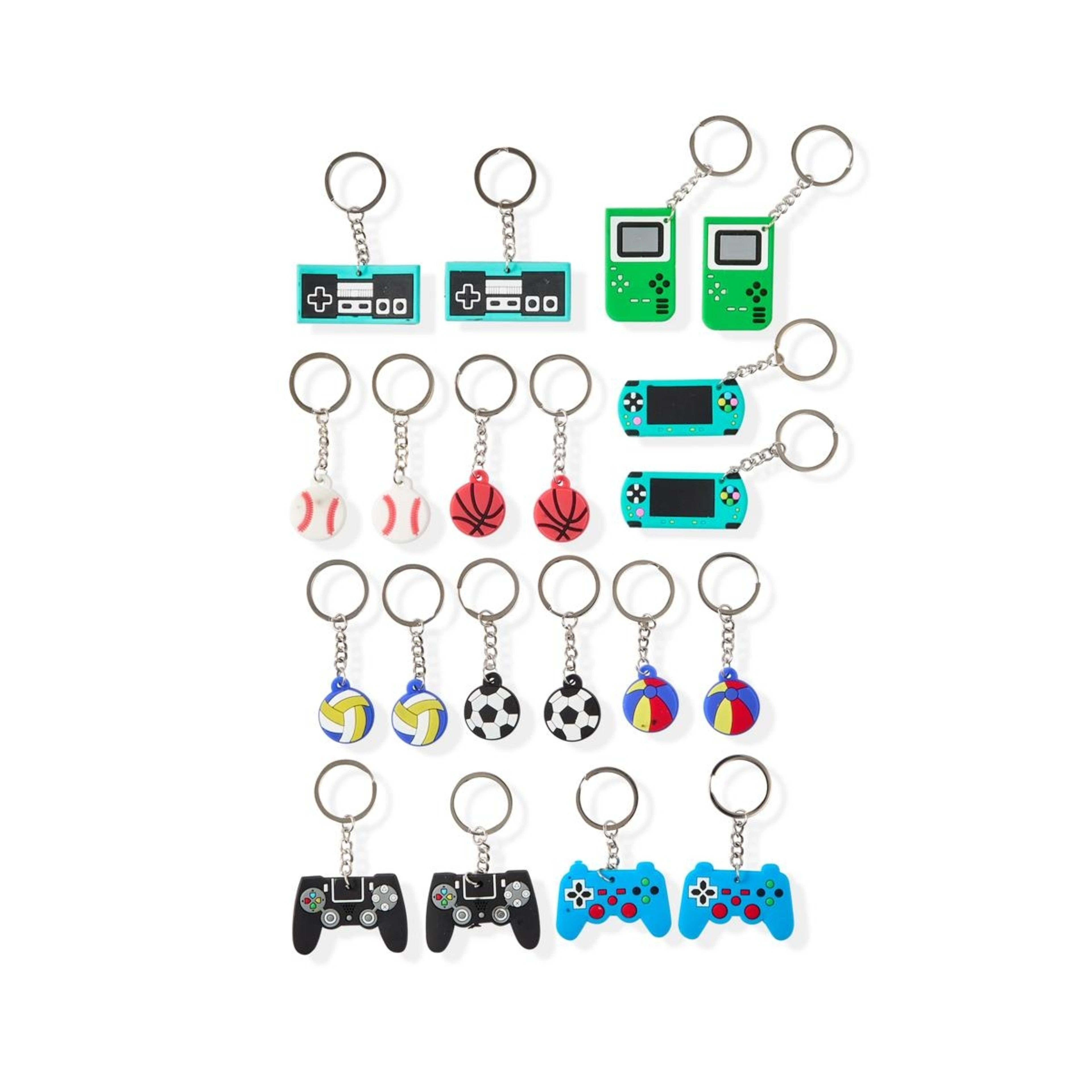 4 100 Piece Sporty Players Party Favour Pack, 4 of 10