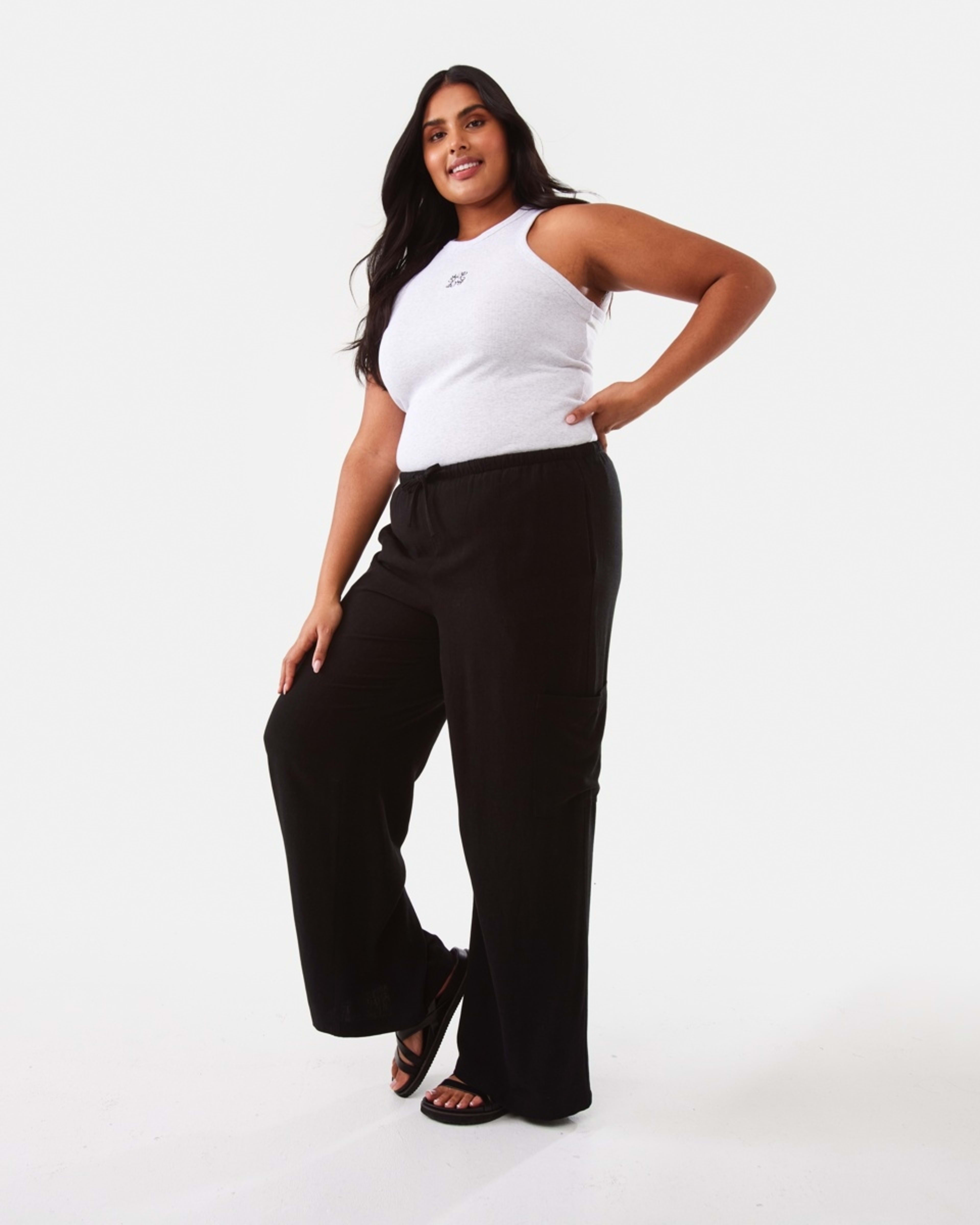 4 Textured Cargo Pants Black, 4 of 9
