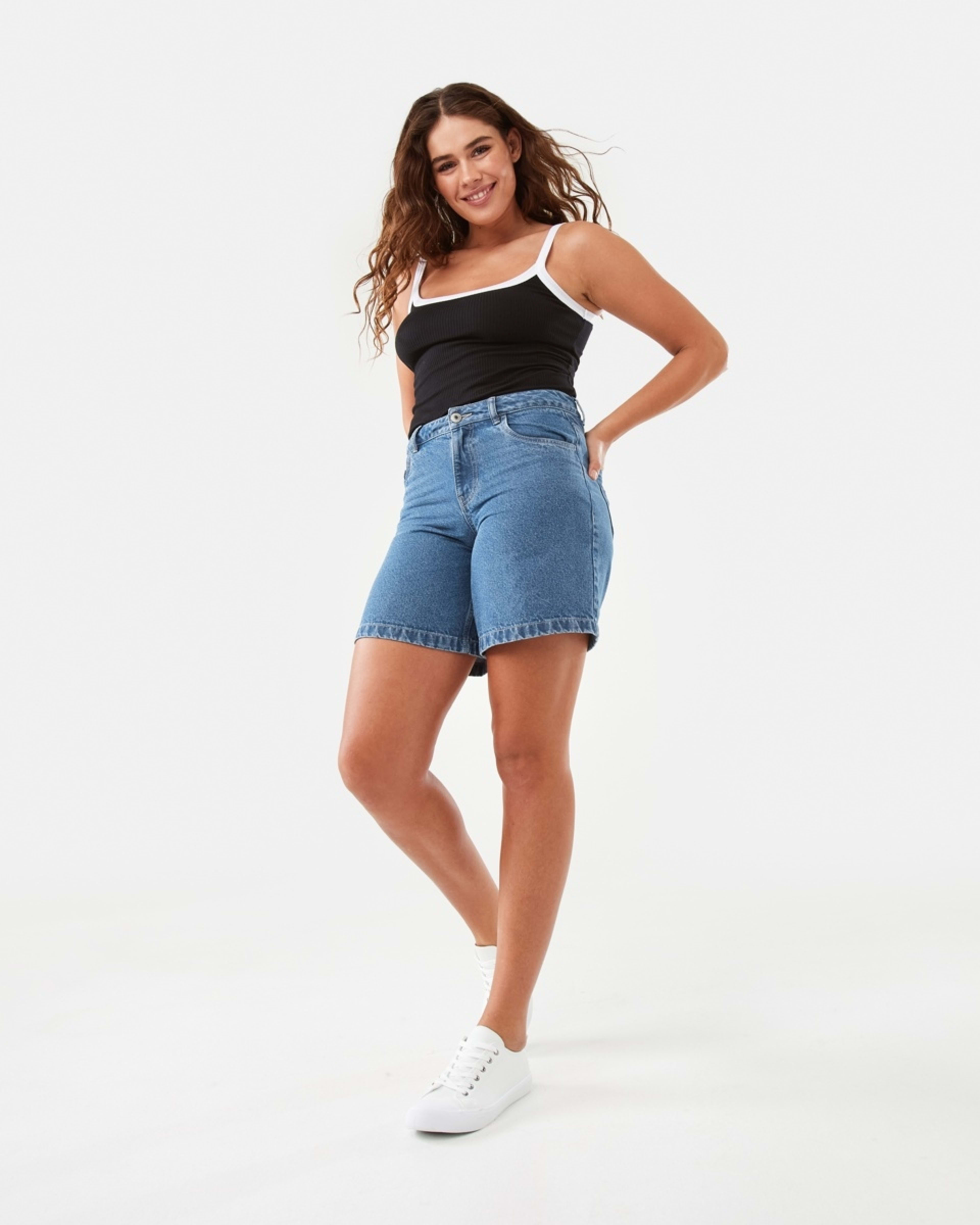 2 Sleeveless Rib Scoop Neck Cami Blk Wht, 2 of 7