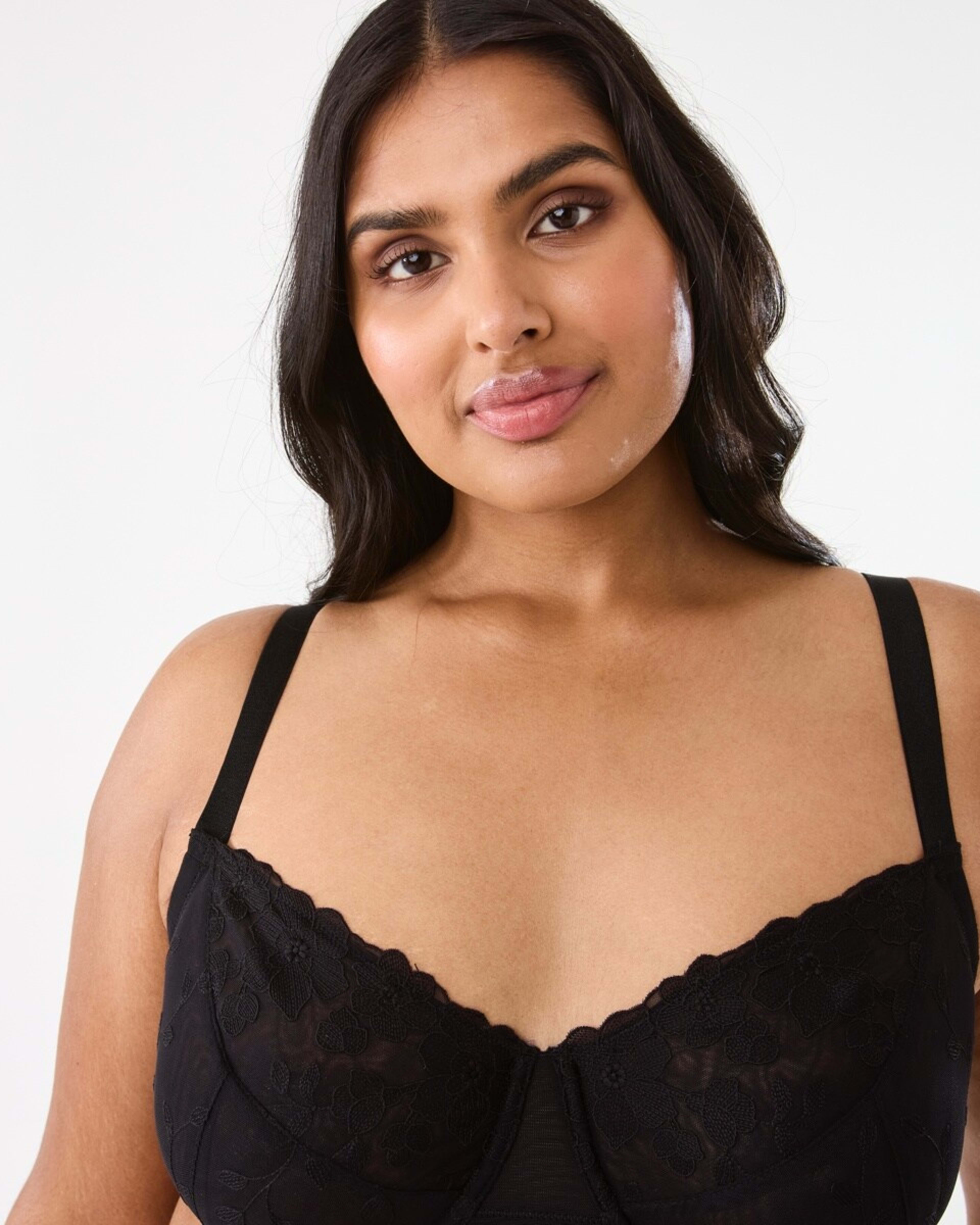 4 Full Figure Soft Cup Mesh Underwire Bra BLACK, 4 of 5