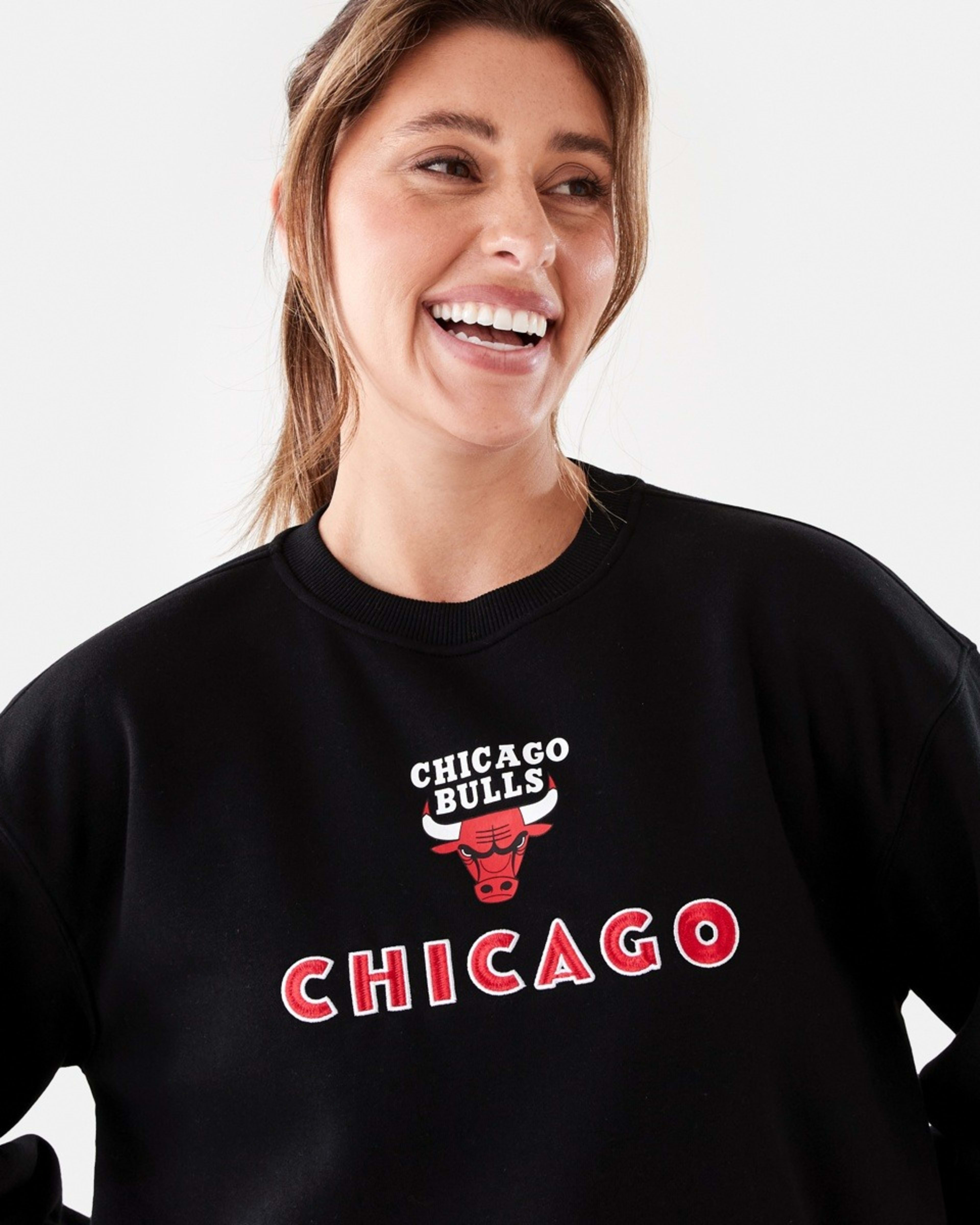 4 Official NBA Adult Lounge Crew Neck Pullover Bulls 7c3v, 4 of 6
