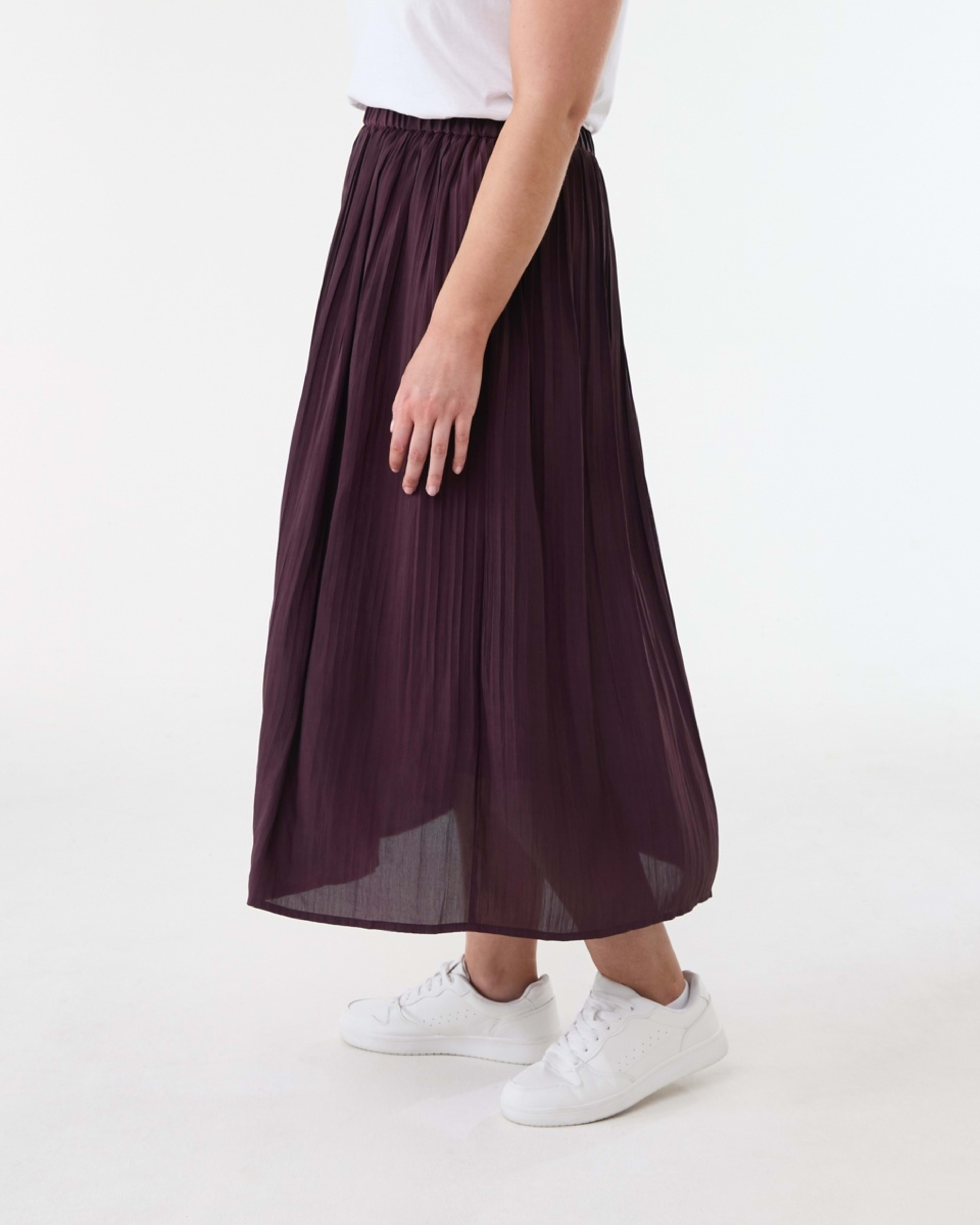 2 Crinkle Maxi Skirt WARM MULBERRY, 2 of 5