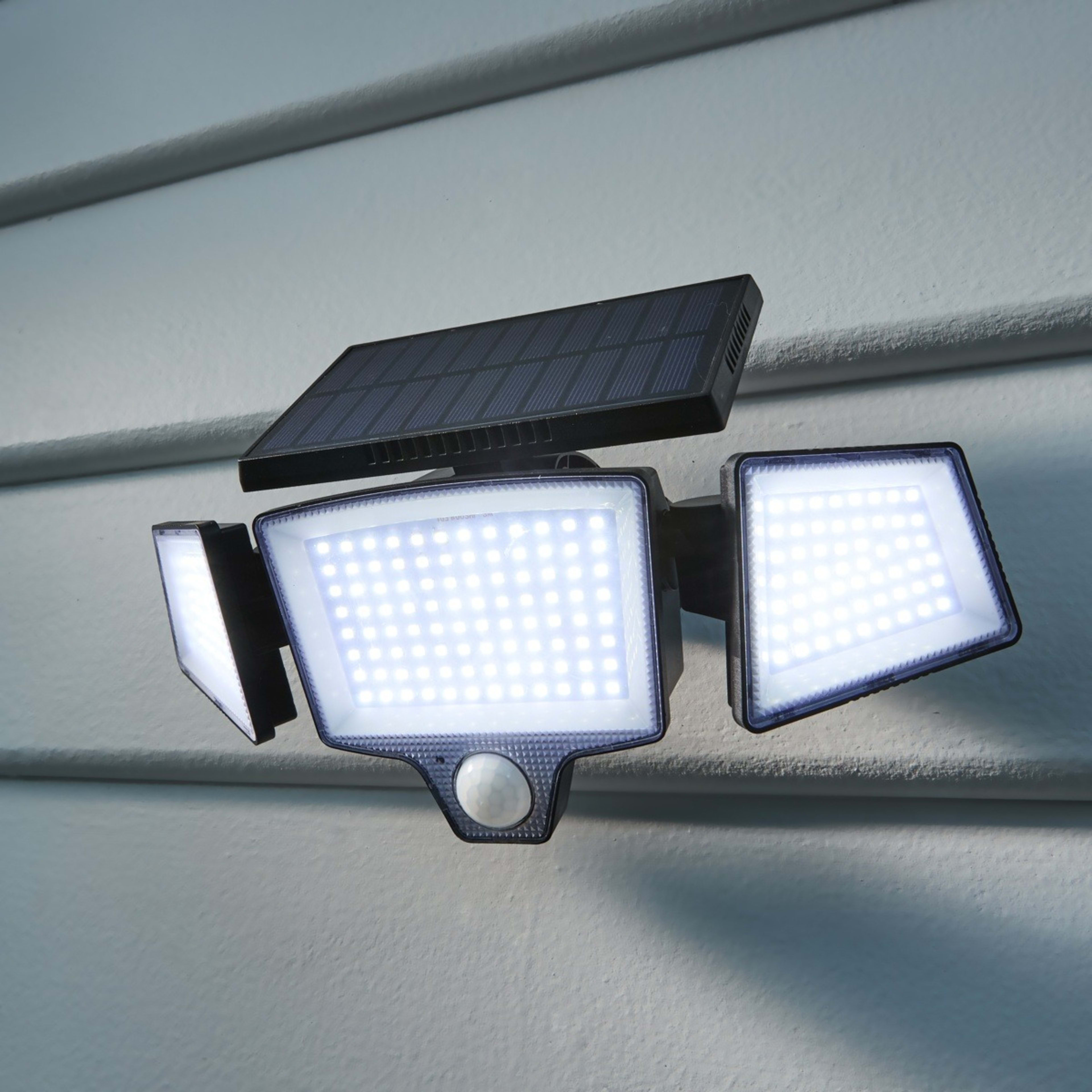 1 Solar Flood Light