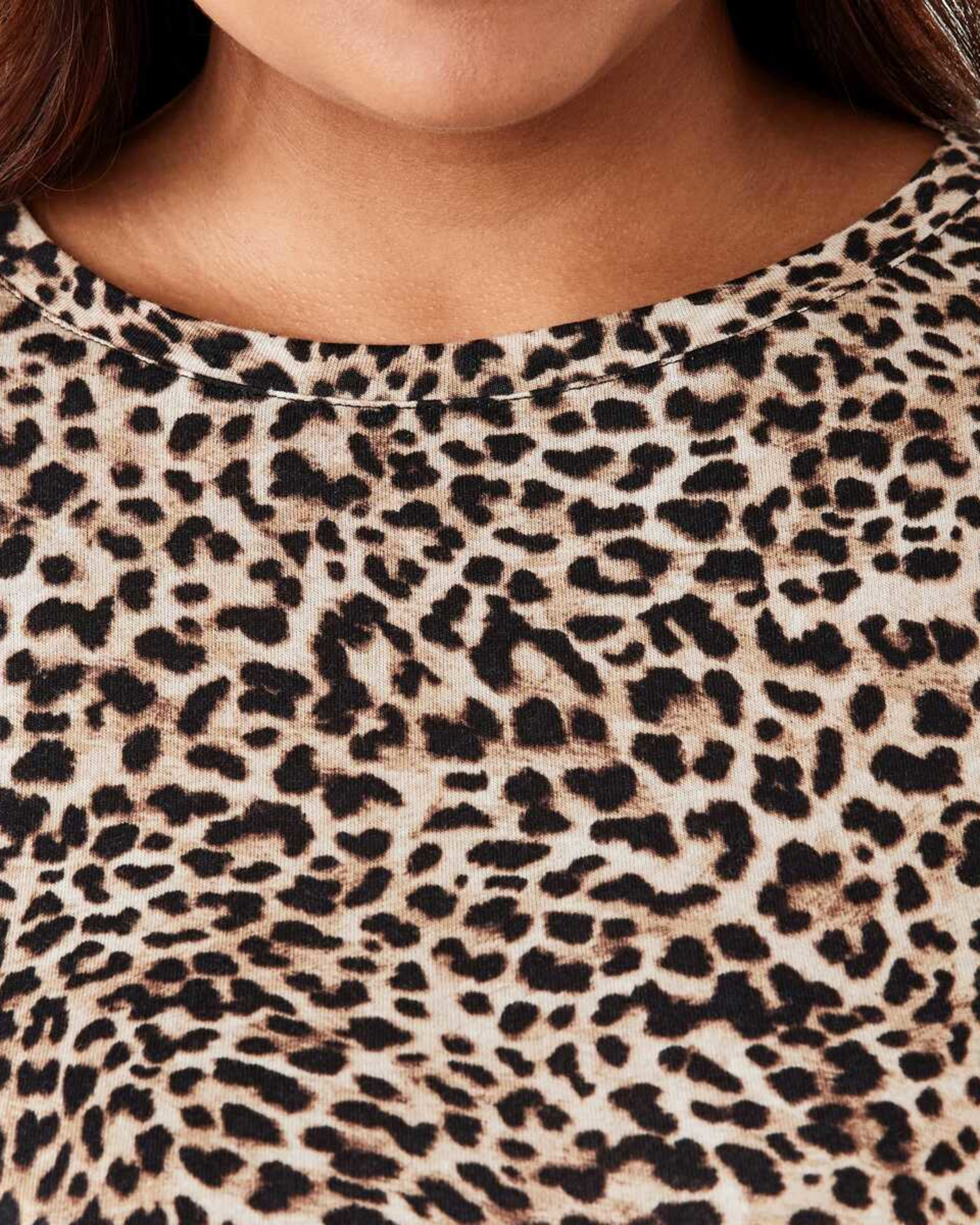 5 Curve Long Sleeve Smock Top Brwn Leo, 5 of 6