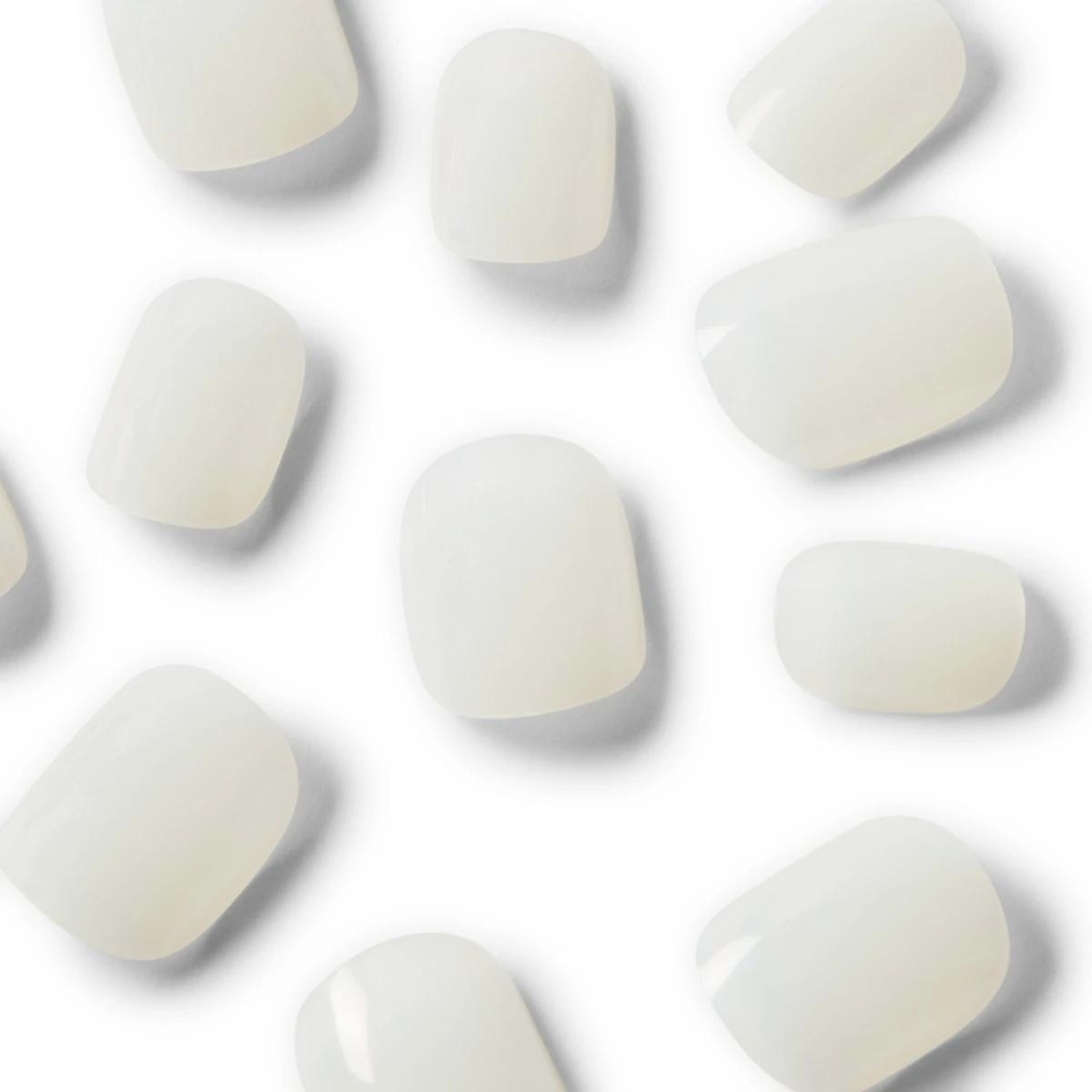 3 OXX Cosmetics 100 Pack Artificial Nails with Adhesive - Short Square Shape, Clear, 3 of 5