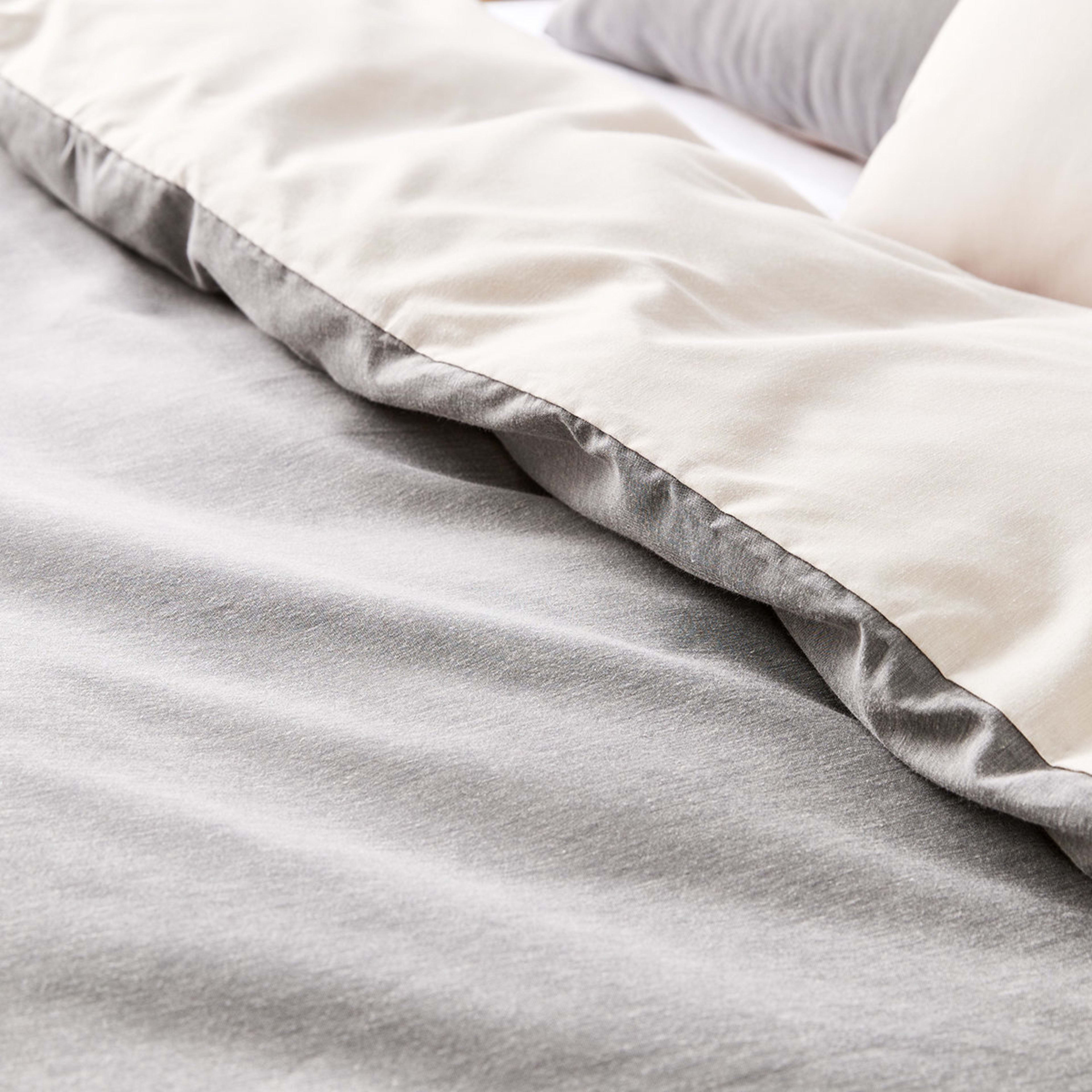 4 Billy Cotton Rich Reversible Quilt Cover Set - Double Bed, Grey, 4 of 10